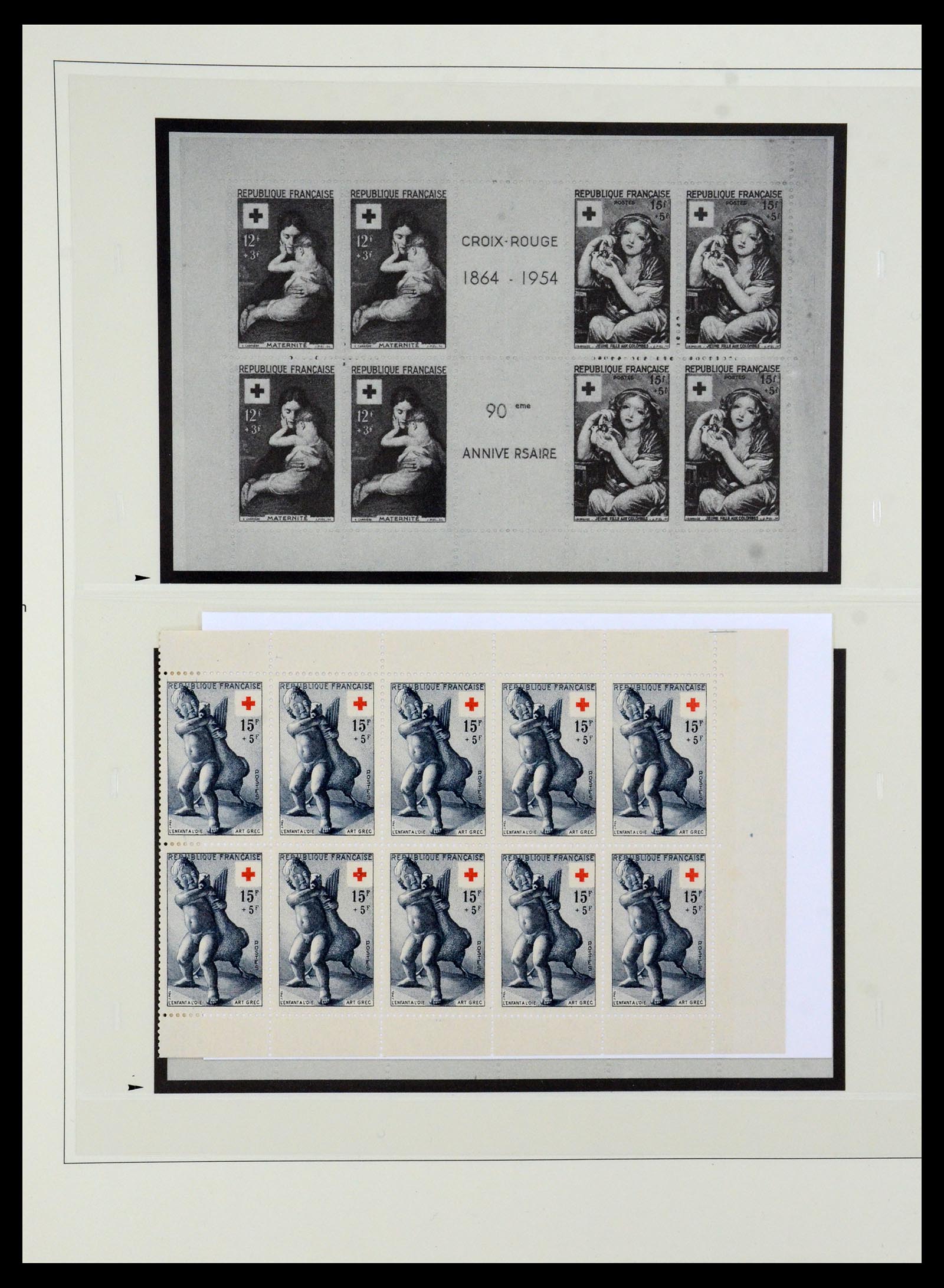 36202 051 - Stamp collection 36202 France red cross booklets 1952-2005.