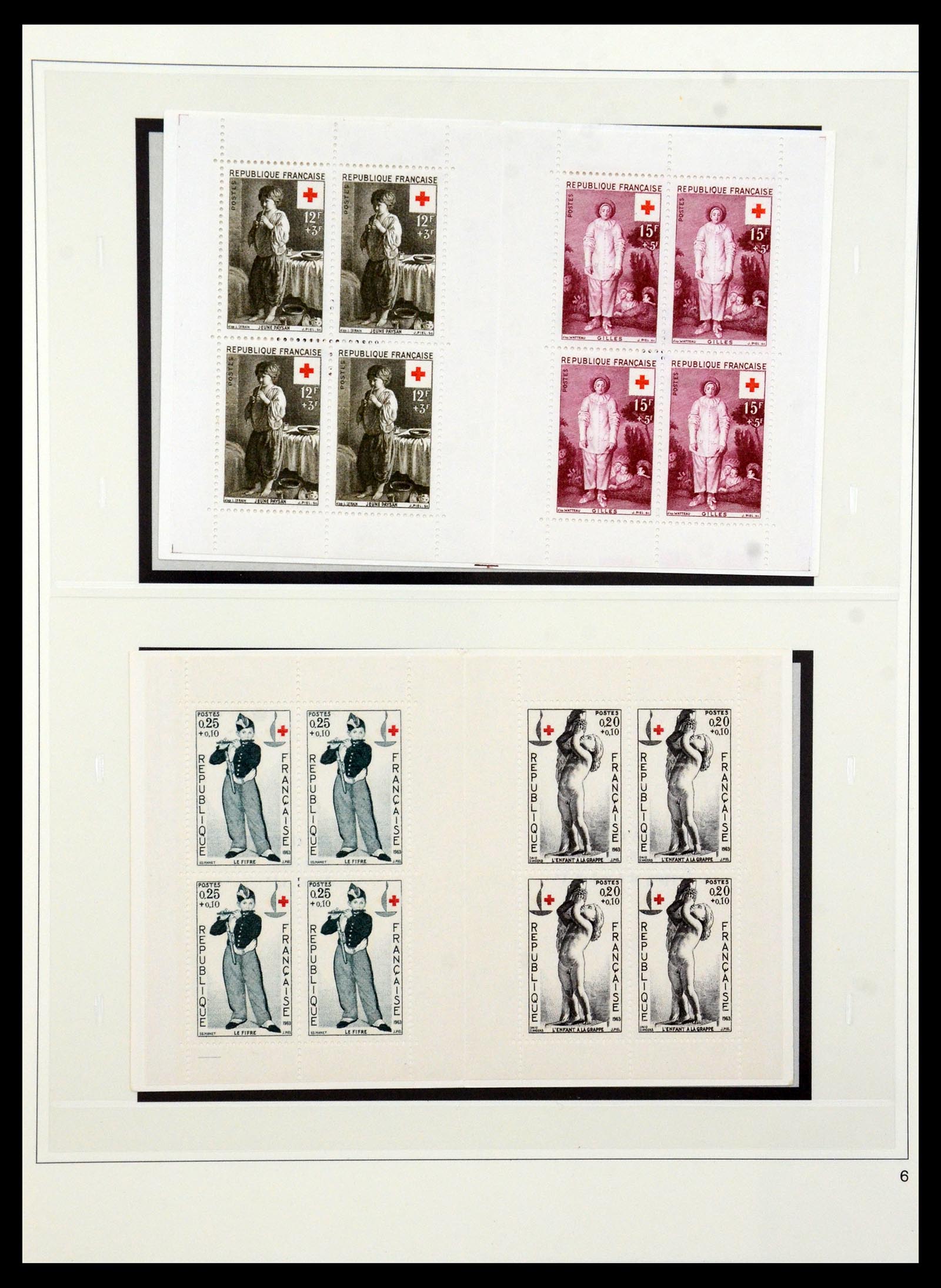 36202 055 - Stamp collection 36202 France red cross booklets 1952-2005.