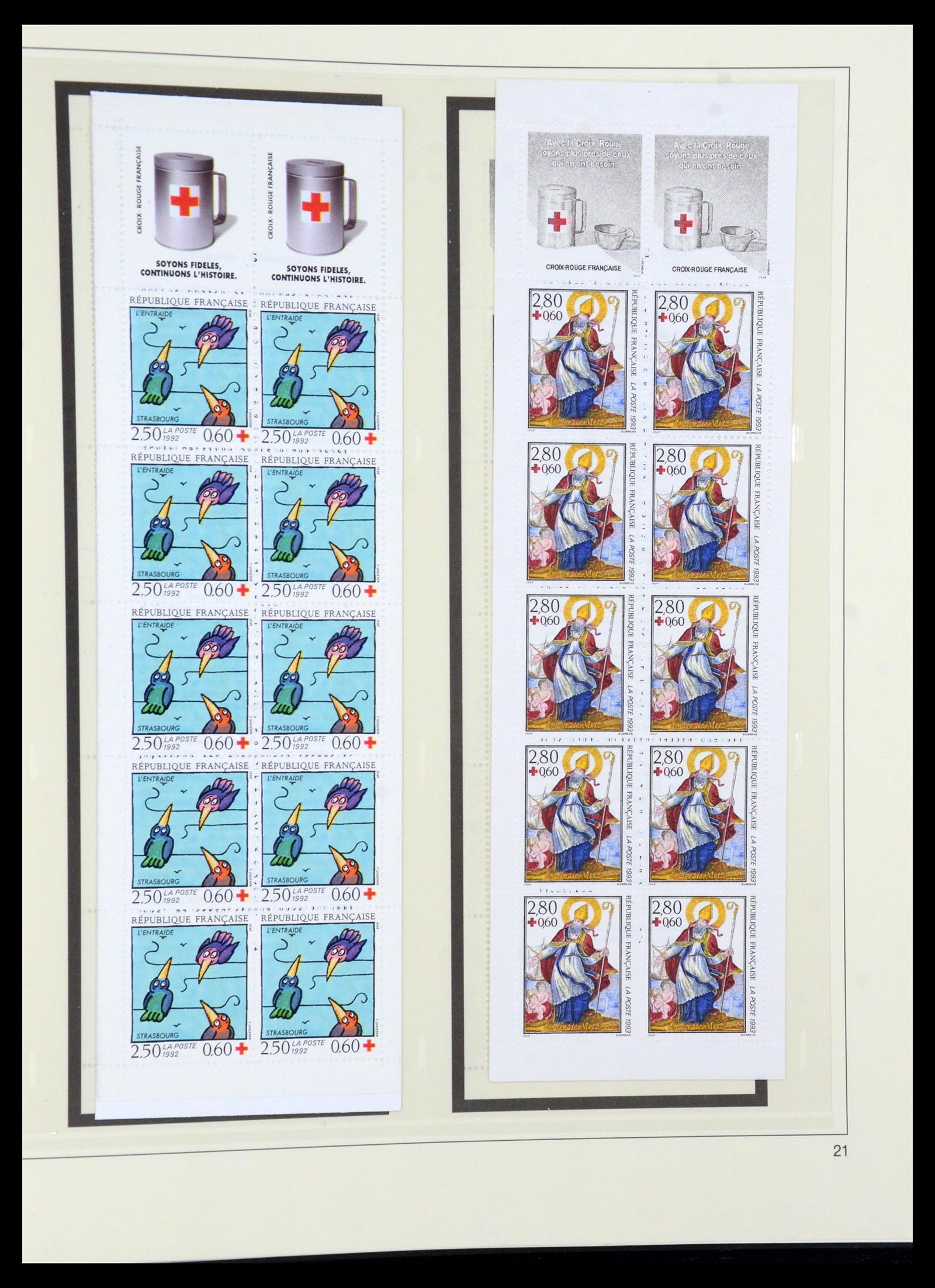 36202 070 - Stamp collection 36202 France red cross booklets 1952-2005.