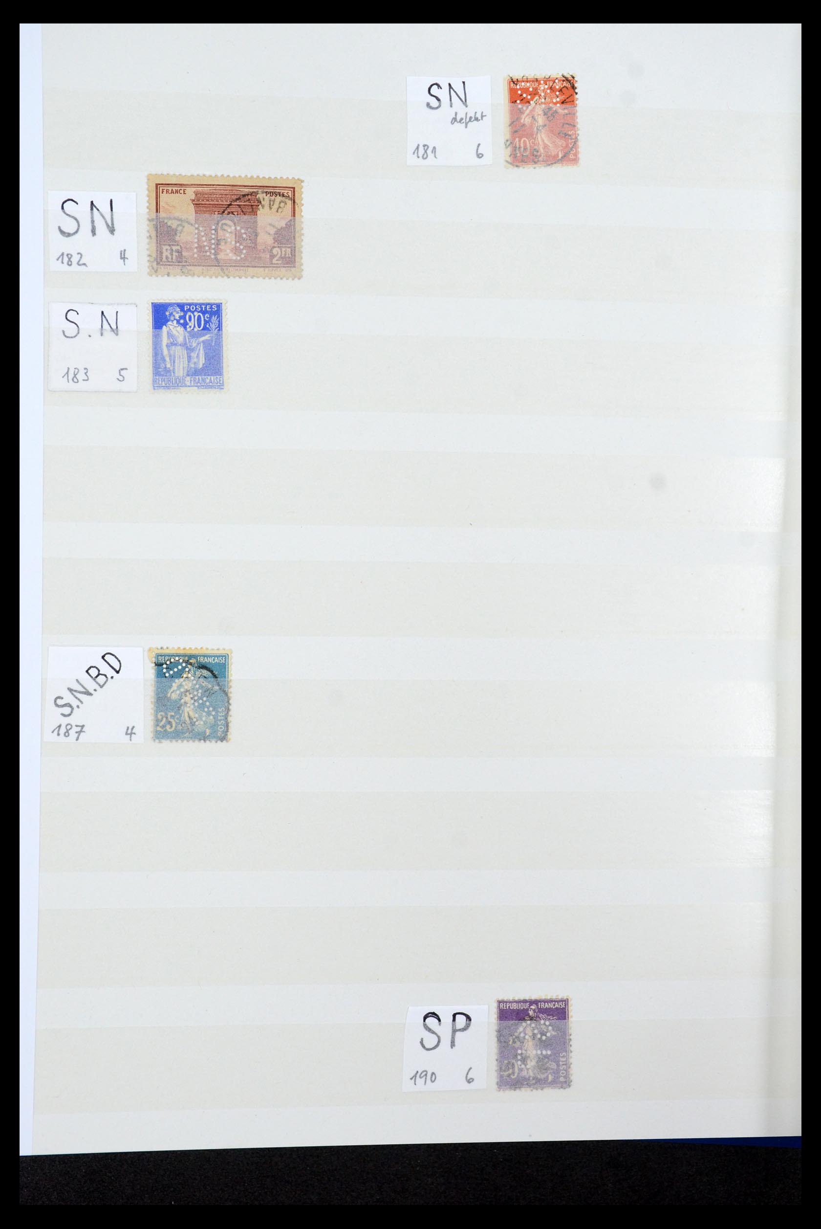 36224 008 - Postzegelverzameling 36224 Wereld perfins 1890-1950.