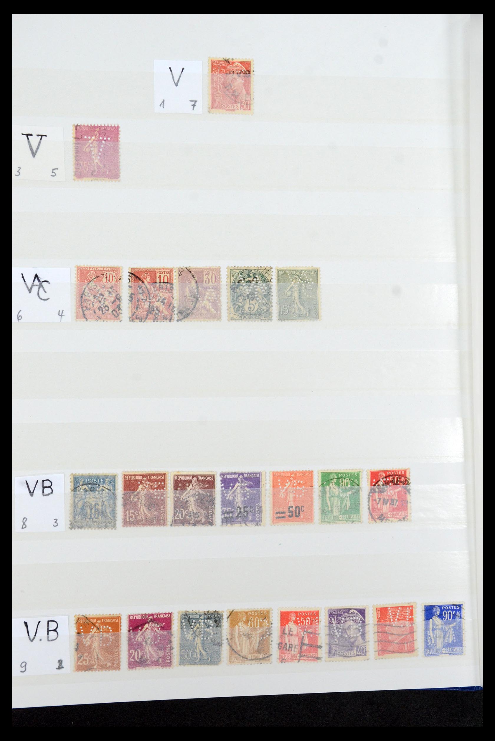 36224 018 - Stamp collection 36224 World perfins 1890-1950.