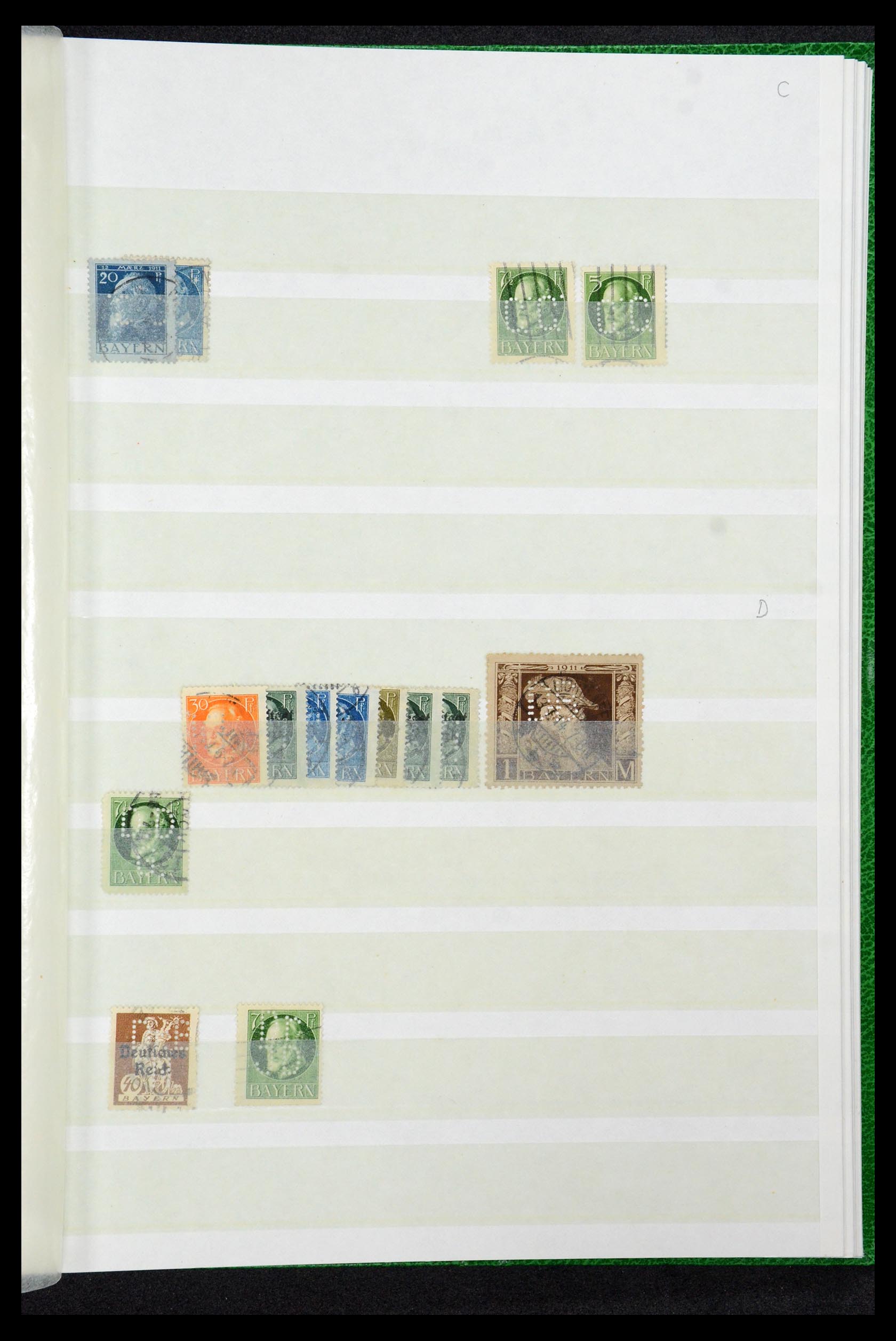 36224 034 - Postzegelverzameling 36224 Wereld perfins 1890-1950.