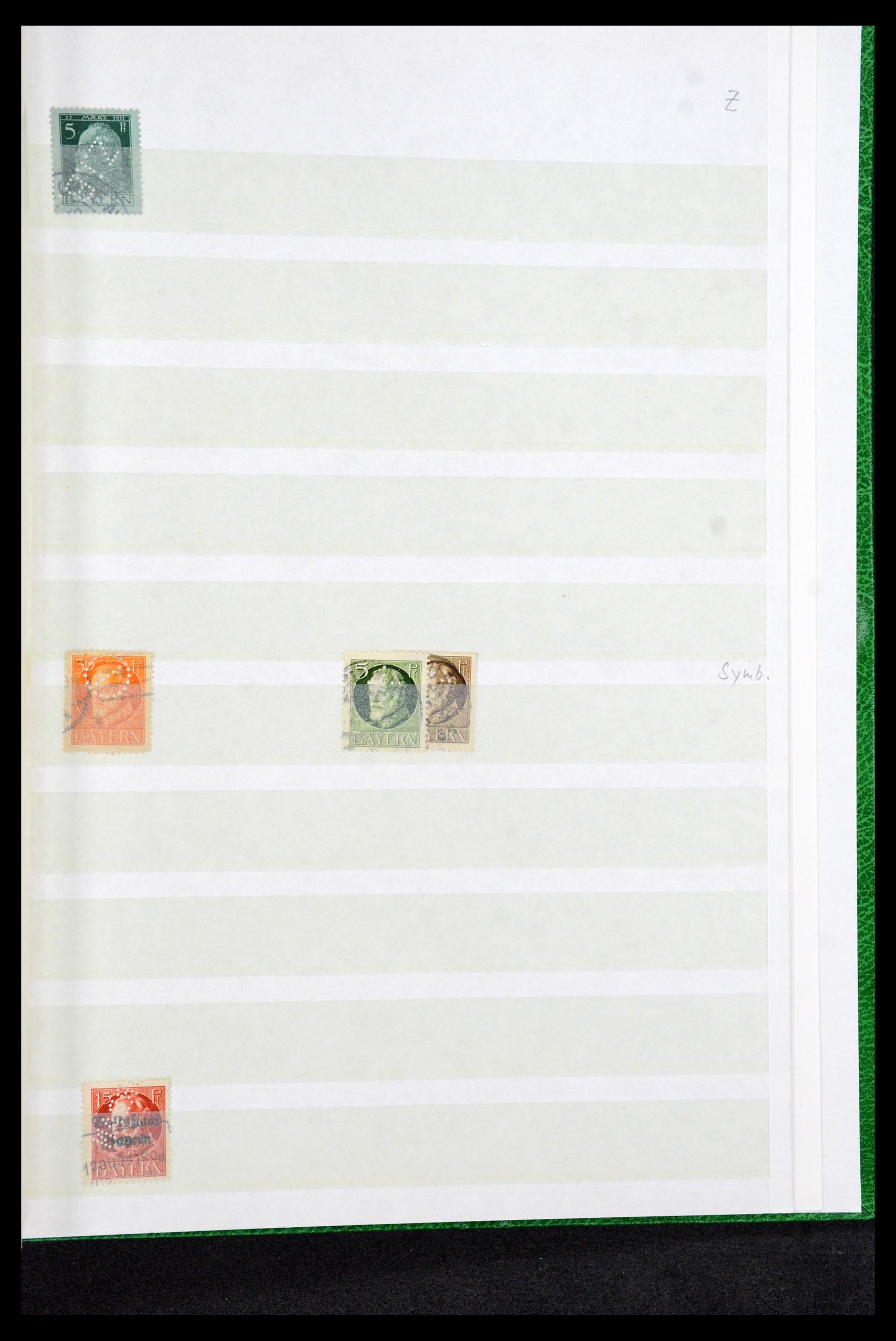 36224 047 - Postzegelverzameling 36224 Wereld perfins 1890-1950.