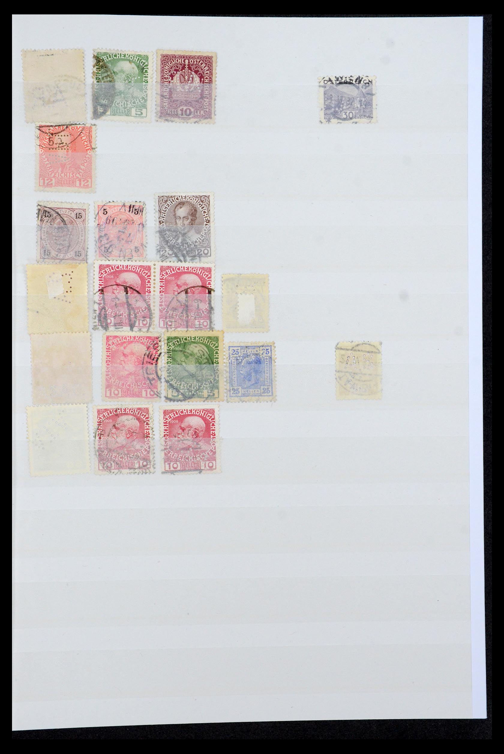 36224 051 - Postzegelverzameling 36224 Wereld perfins 1890-1950.