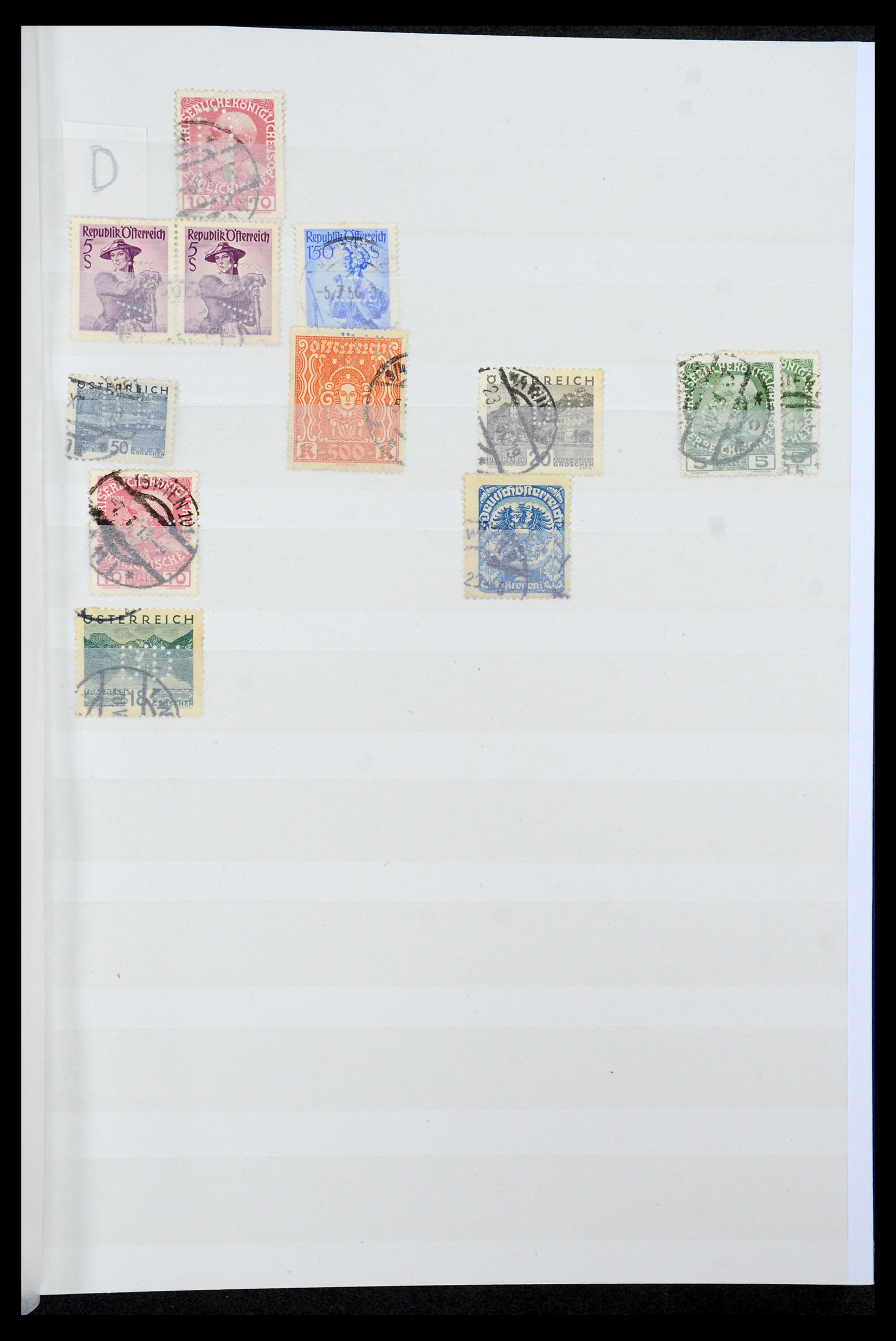 36224 057 - Postzegelverzameling 36224 Wereld perfins 1890-1950.
