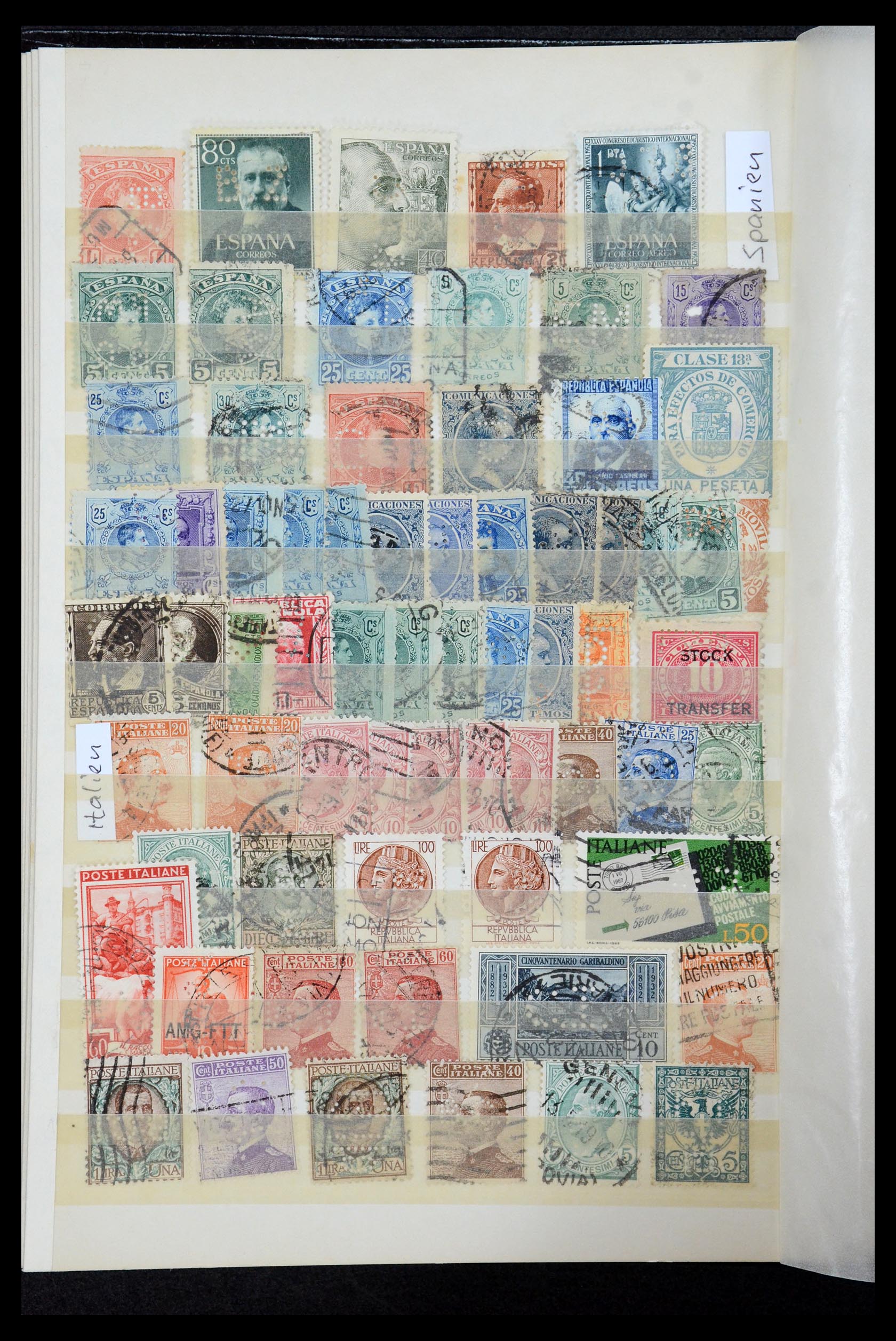 36224 329 - Postzegelverzameling 36224 Wereld perfins 1890-1950.