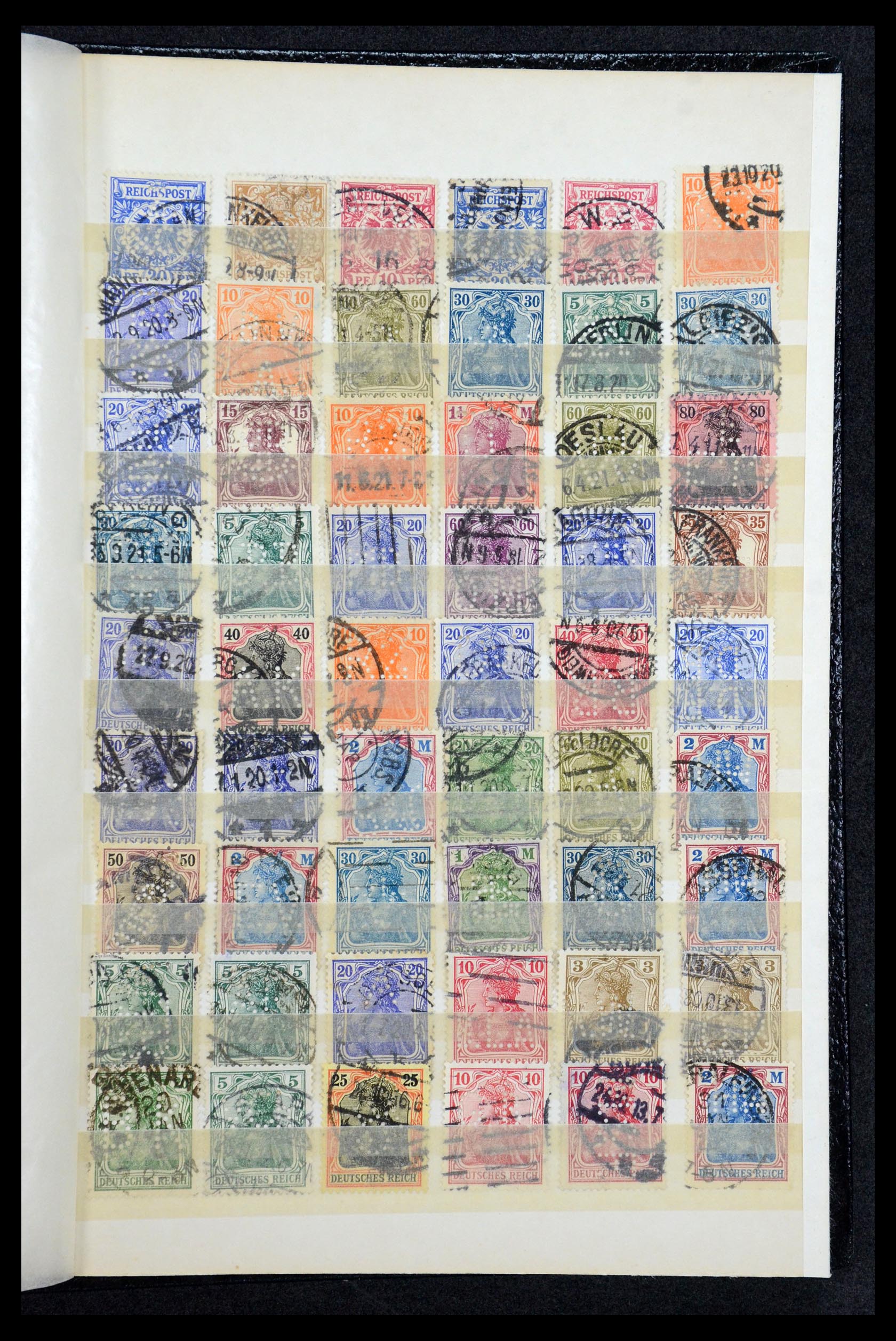 36224 336 - Postzegelverzameling 36224 Wereld perfins 1890-1950.