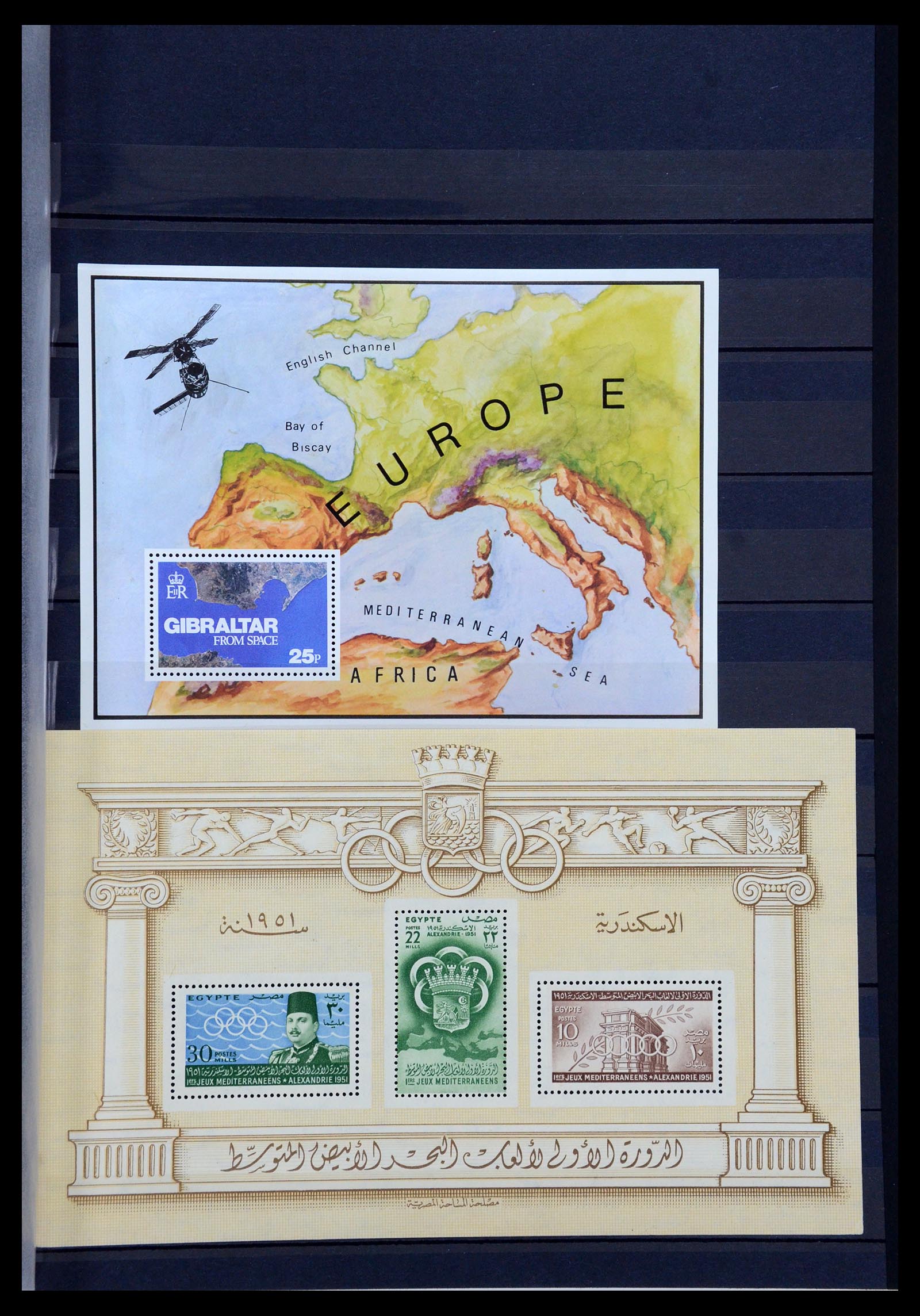 36238 001 - Postzegelverzameling 36238 Motief landkaarten 1900-2000.