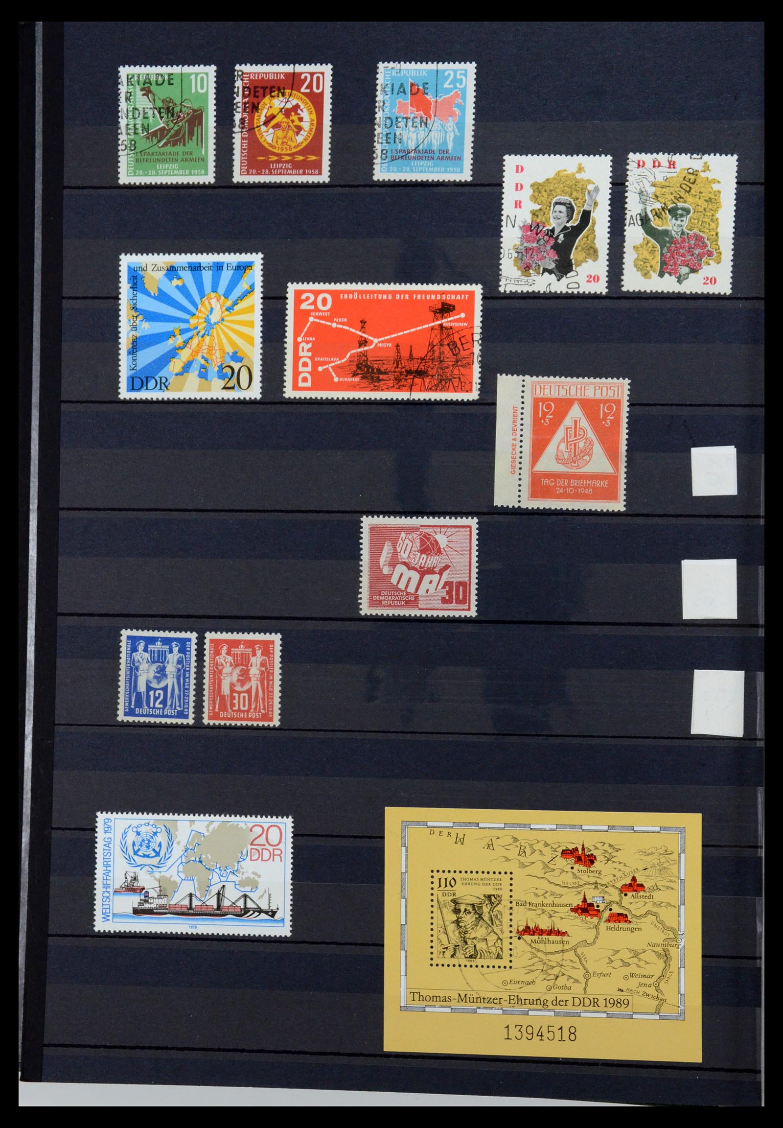 36238 014 - Postzegelverzameling 36238 Motief landkaarten 1900-2000.
