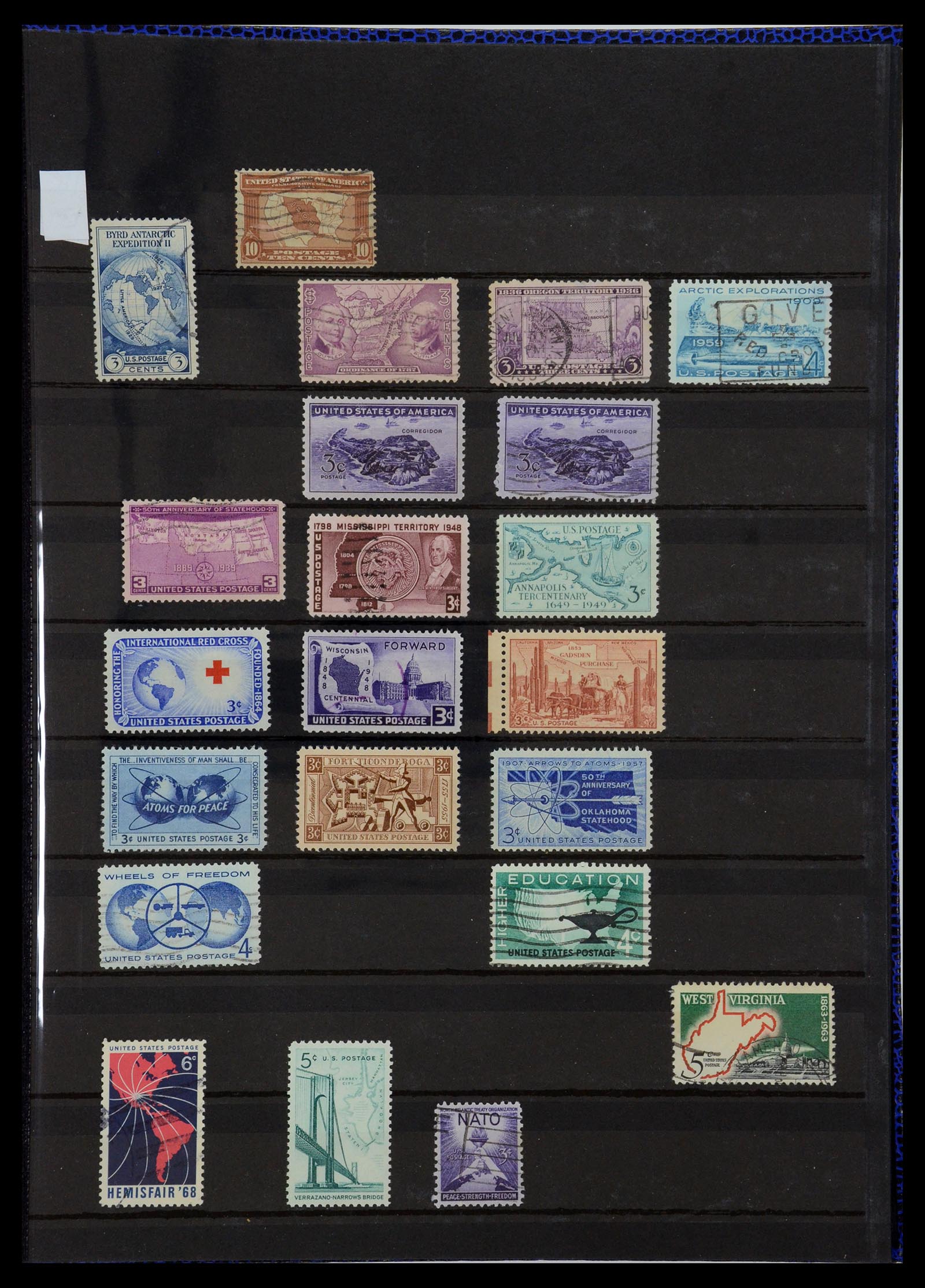 36238 319 - Postzegelverzameling 36238 Motief landkaarten 1900-2000.