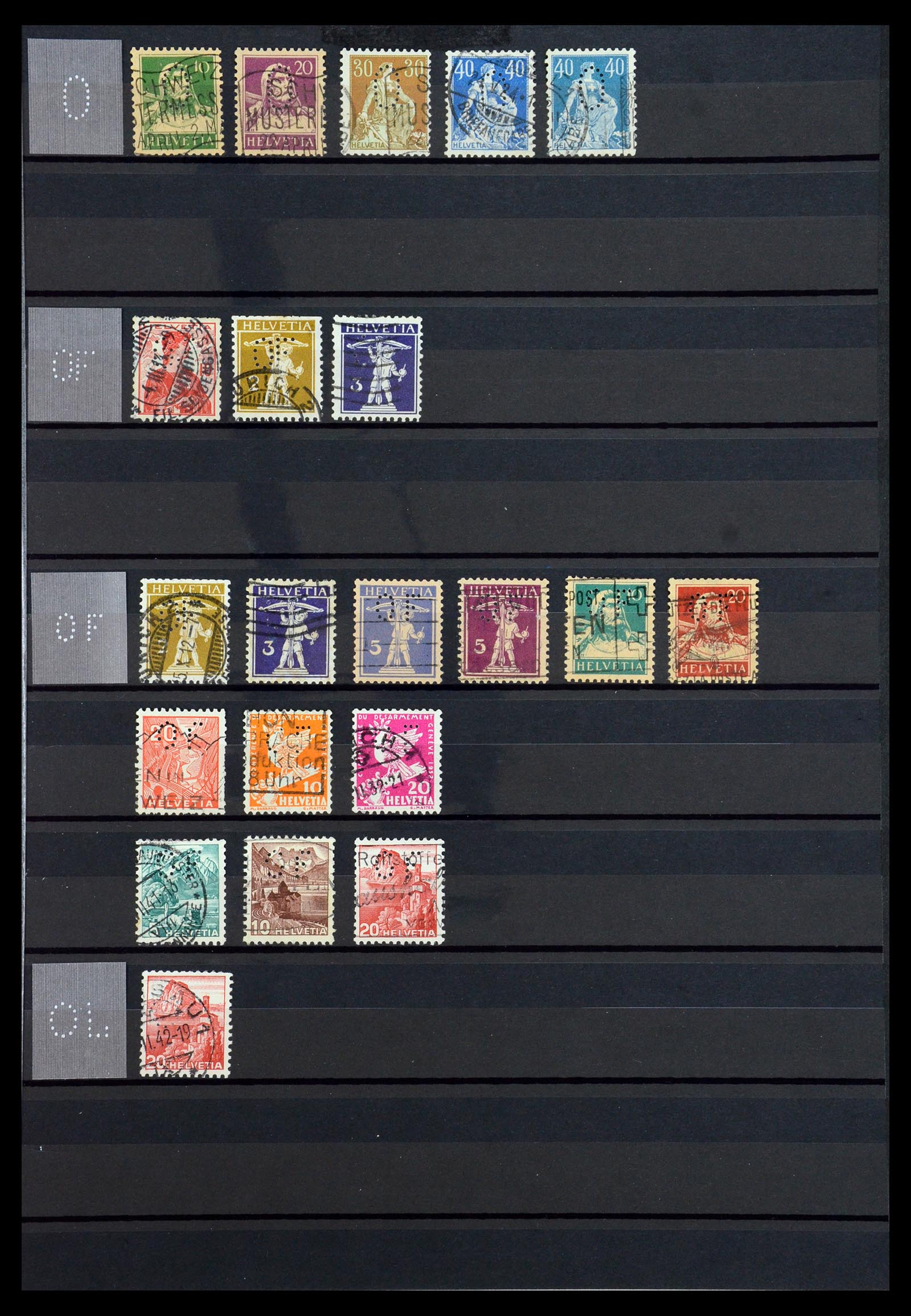 36372 037 - Postzegelverzameling 36372 Zwitserland perfins 1880-1960.