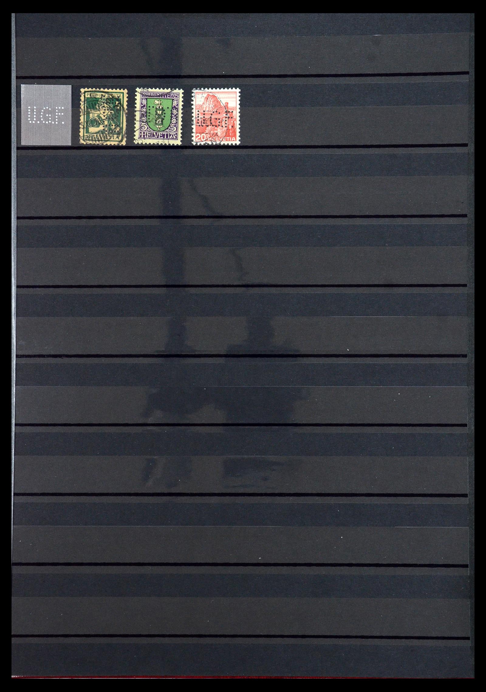36372 050 - Postzegelverzameling 36372 Zwitserland perfins 1880-1960.