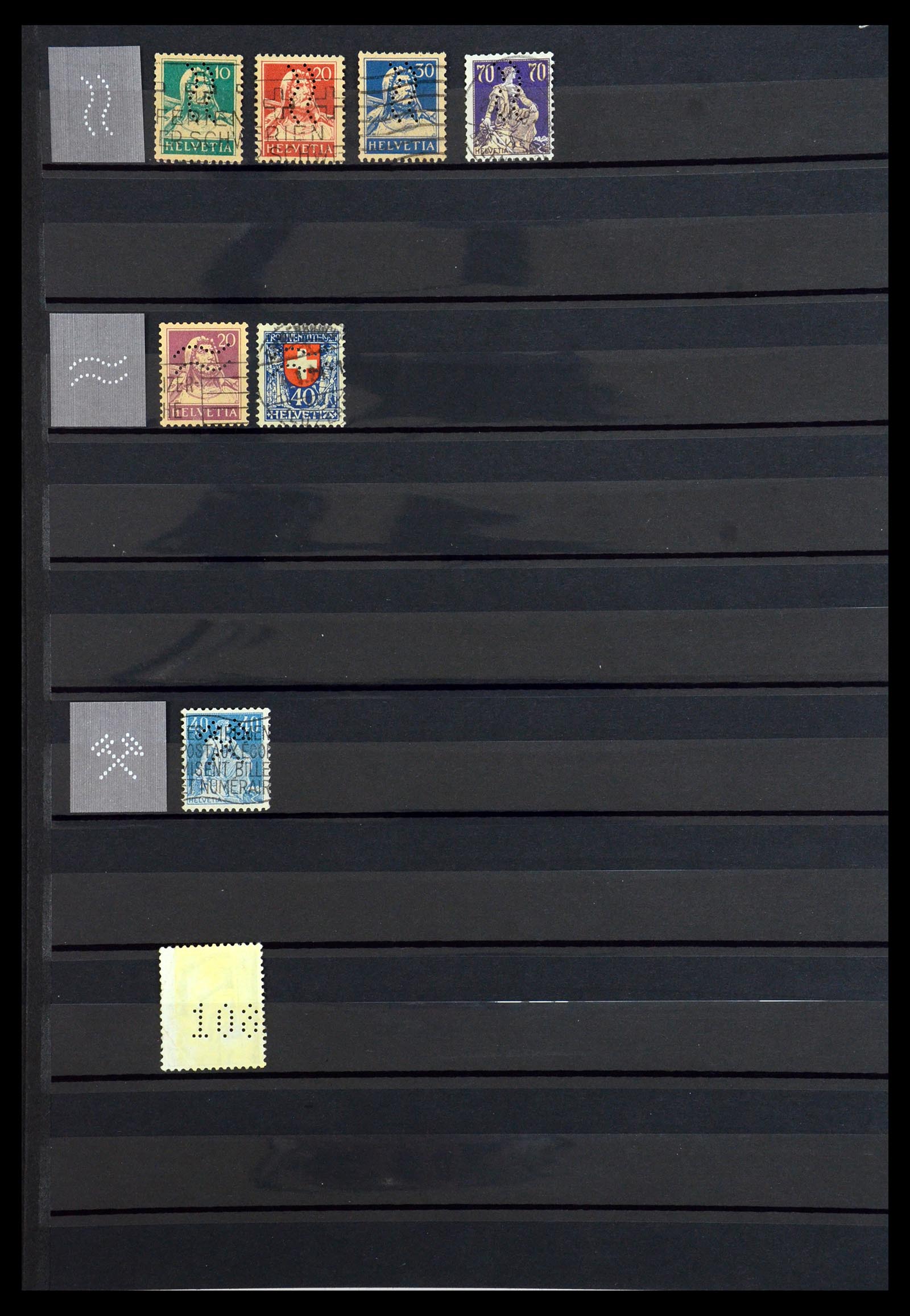 36372 059 - Postzegelverzameling 36372 Zwitserland perfins 1880-1960.
