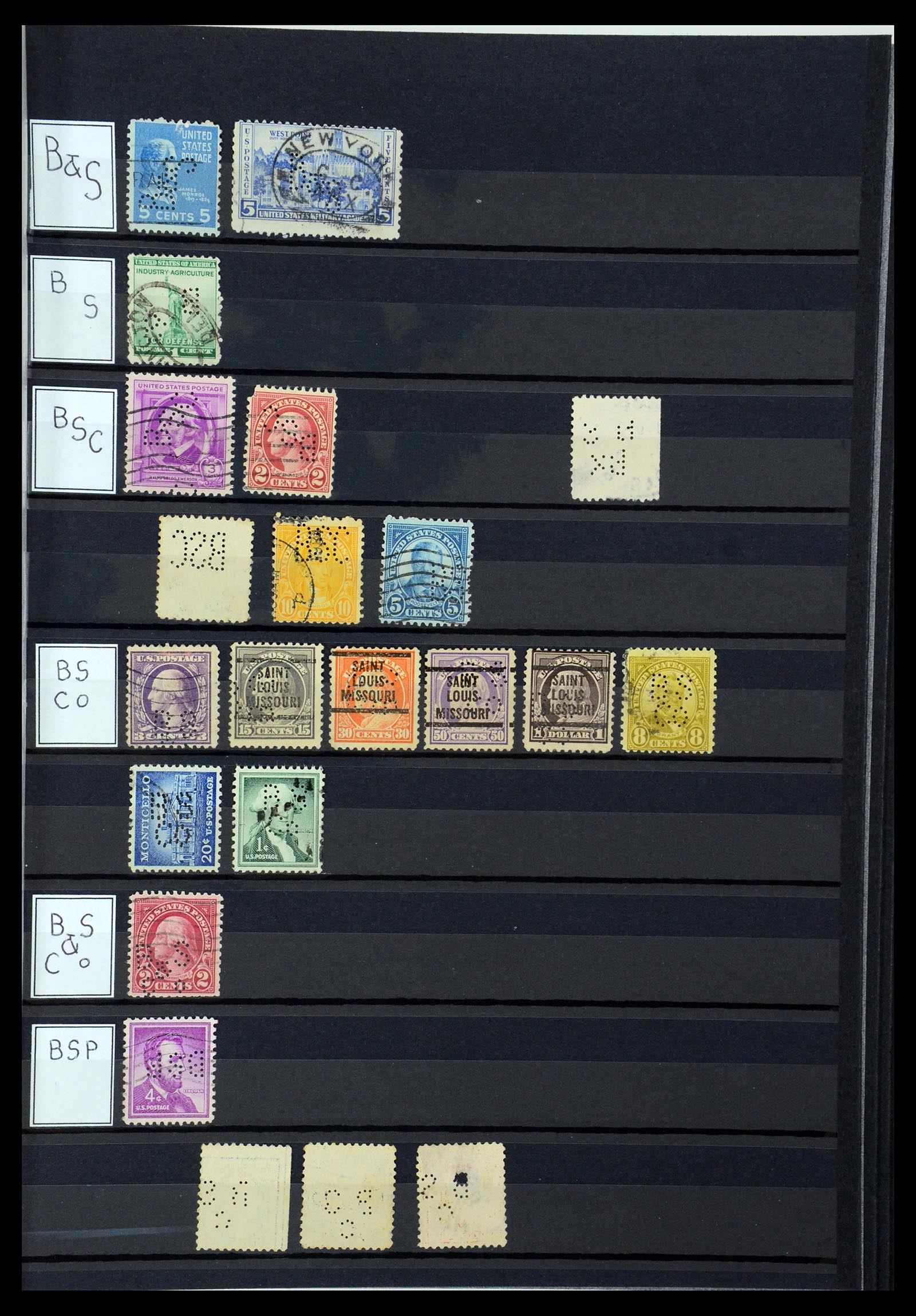 36388 019 - Postzegelverzameling 36388 USA perfins.