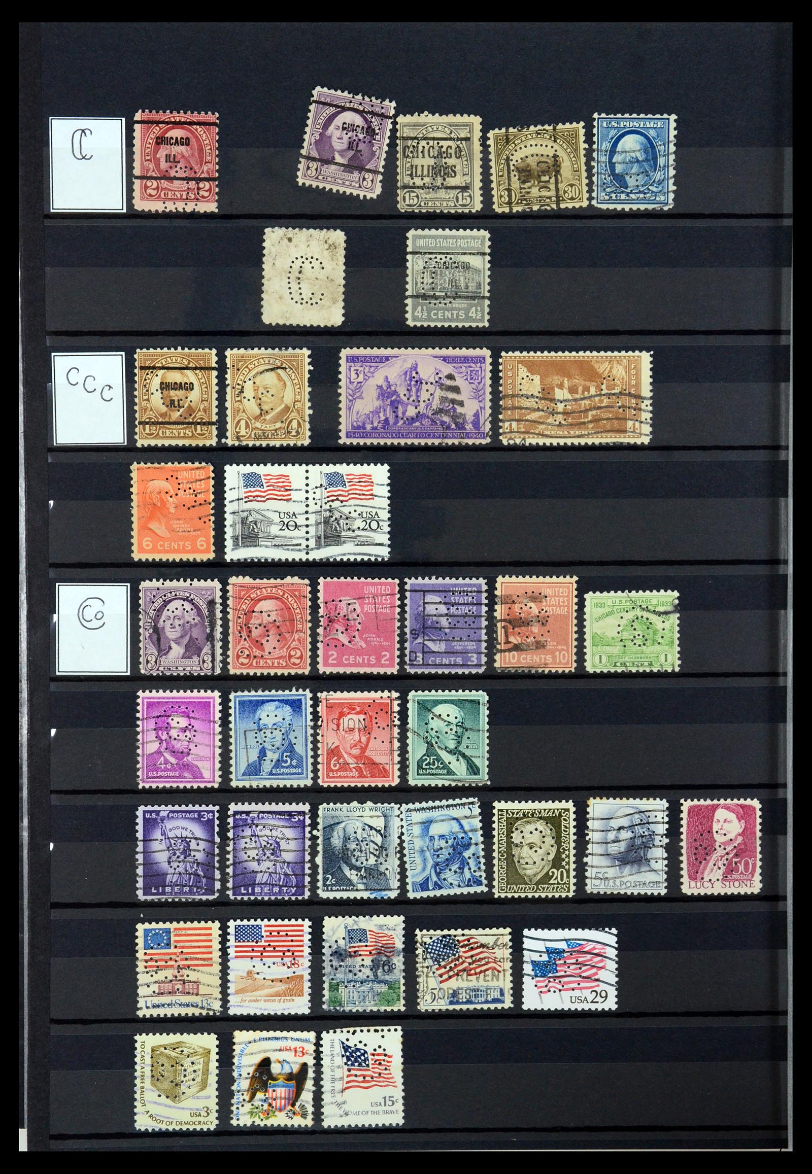 36388 025 - Postzegelverzameling 36388 USA perfins.