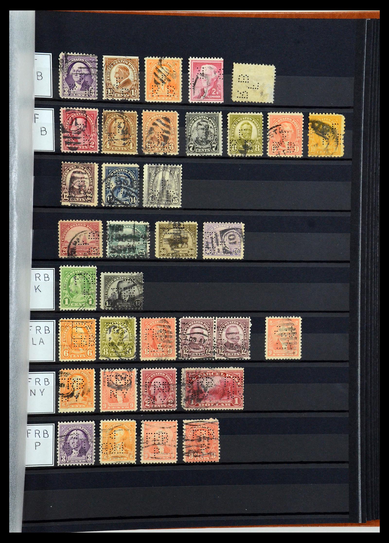 36388 049 - Postzegelverzameling 36388 USA perfins.