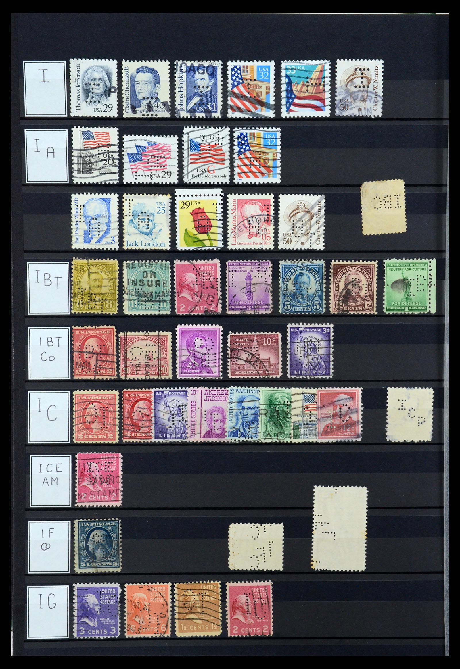 36388 068 - Postzegelverzameling 36388 USA perfins.