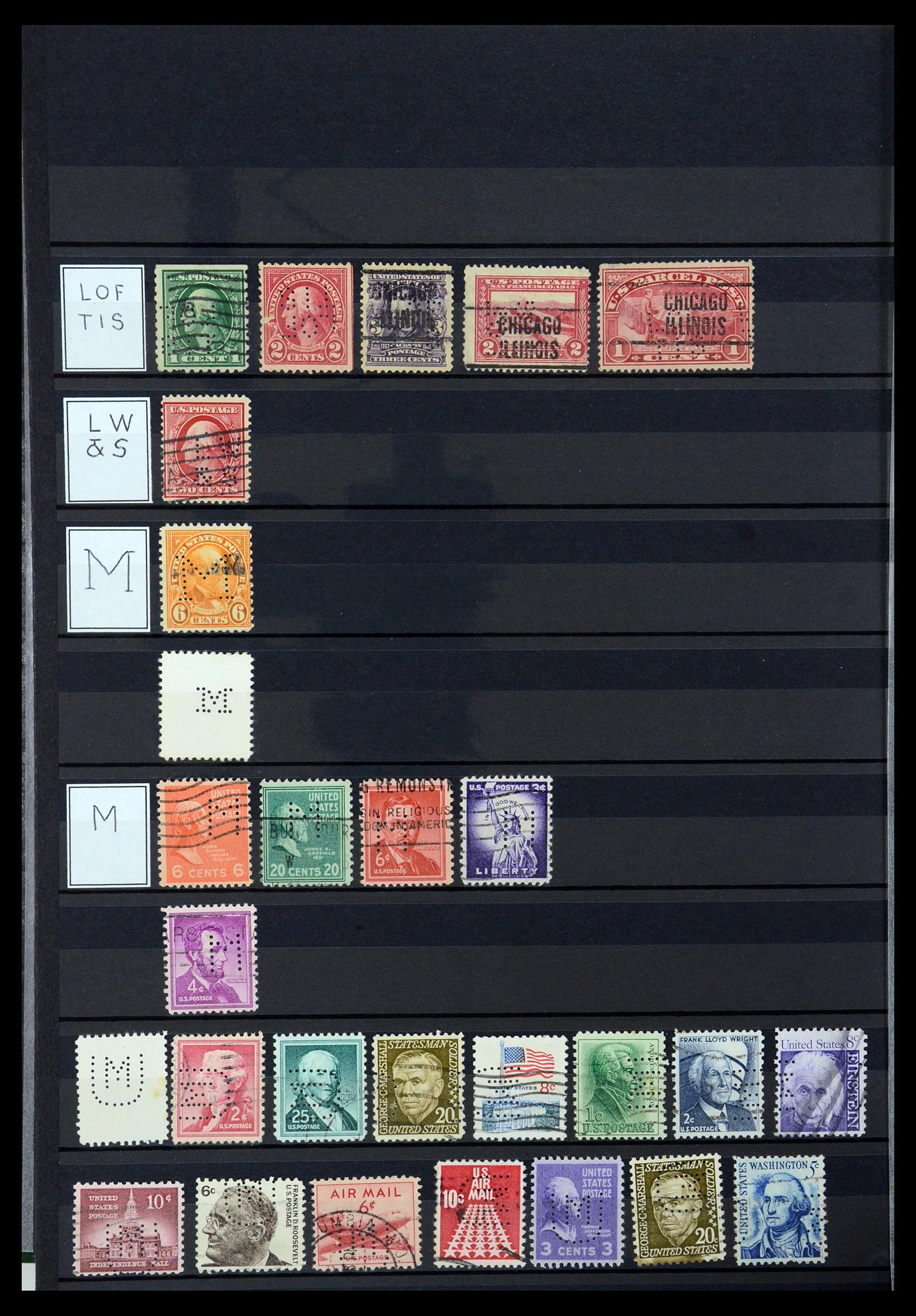 36388 082 - Postzegelverzameling 36388 USA perfins.