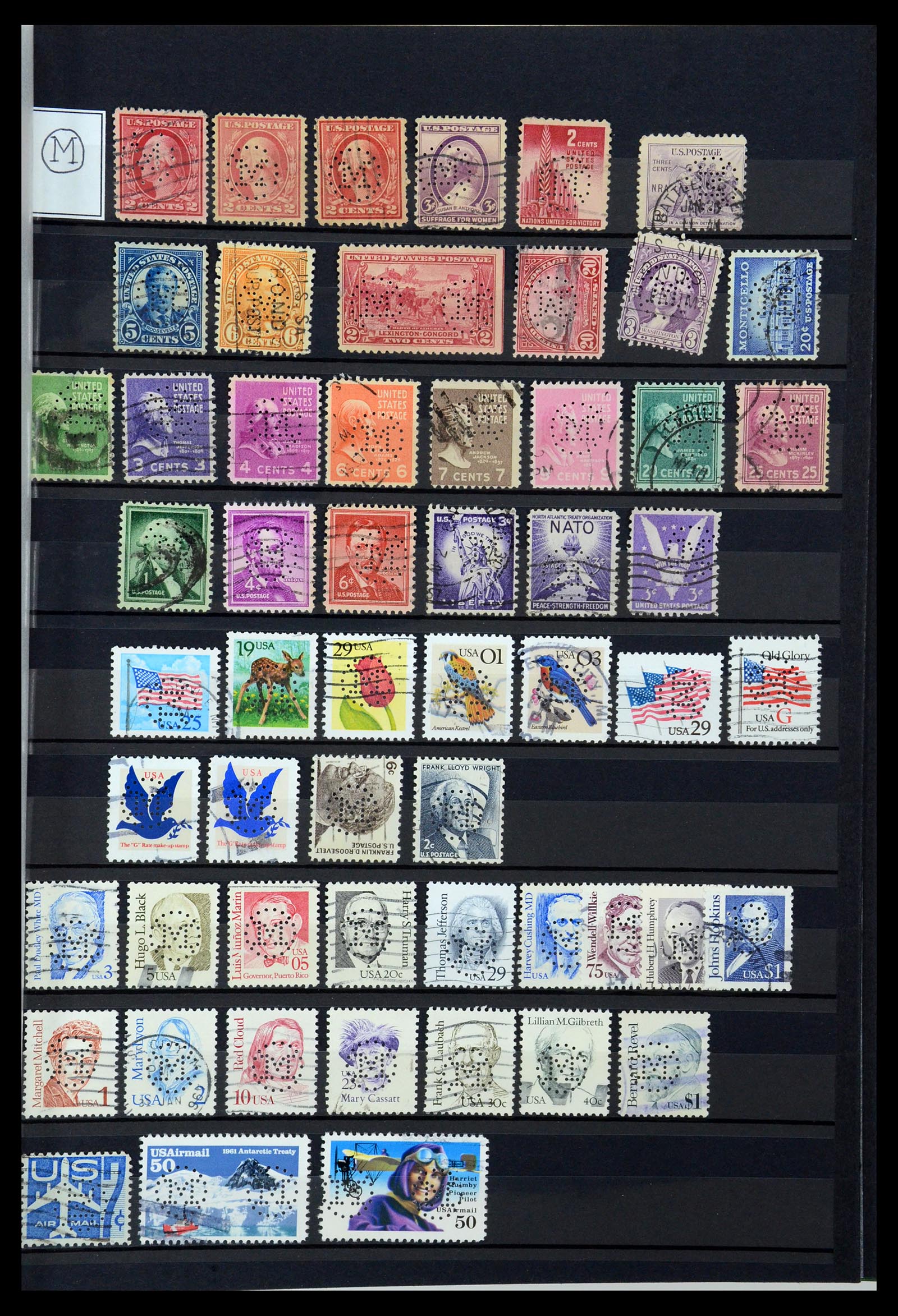 36388 083 - Postzegelverzameling 36388 USA perfins.
