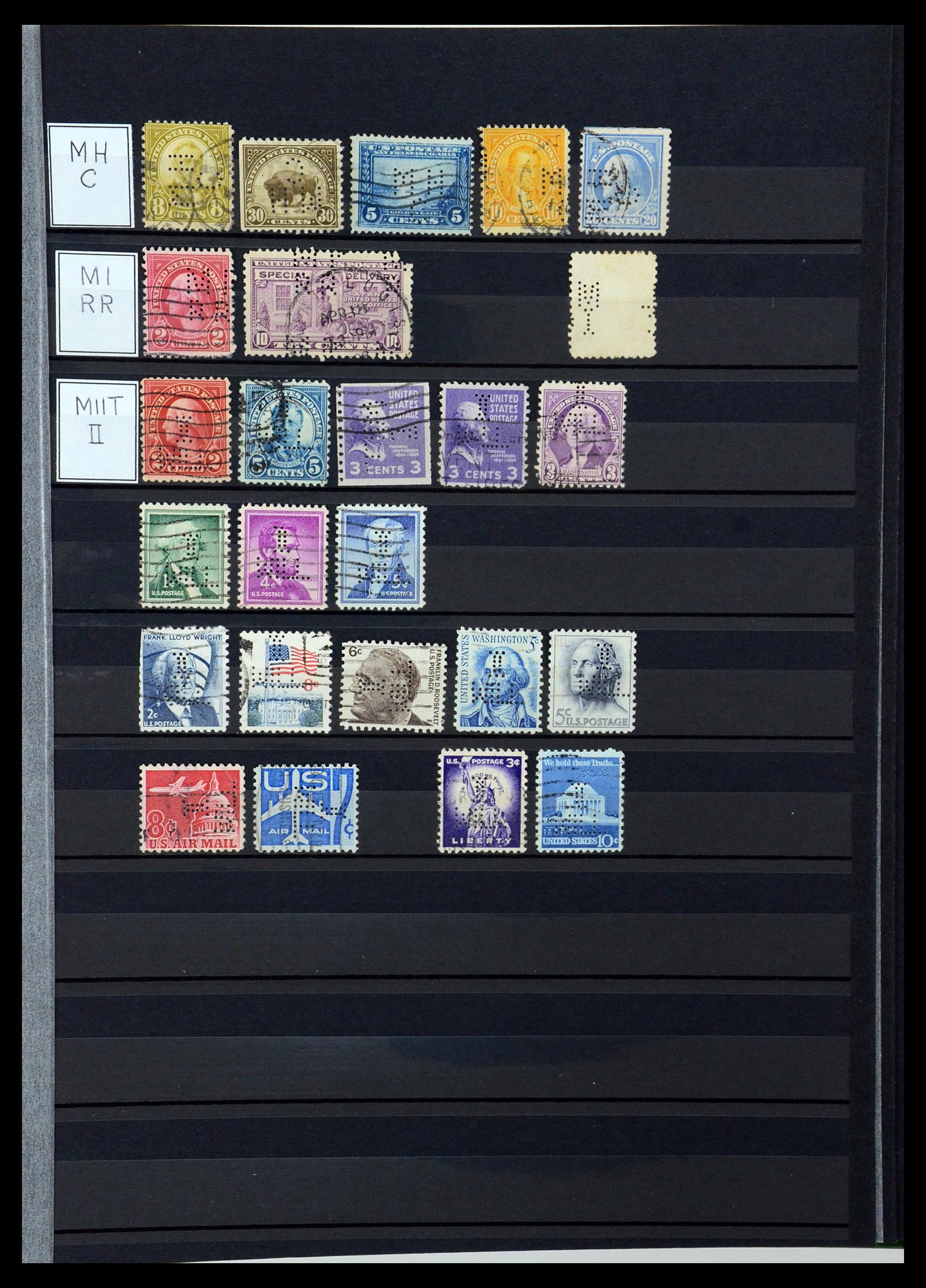 36388 087 - Postzegelverzameling 36388 USA perfins.