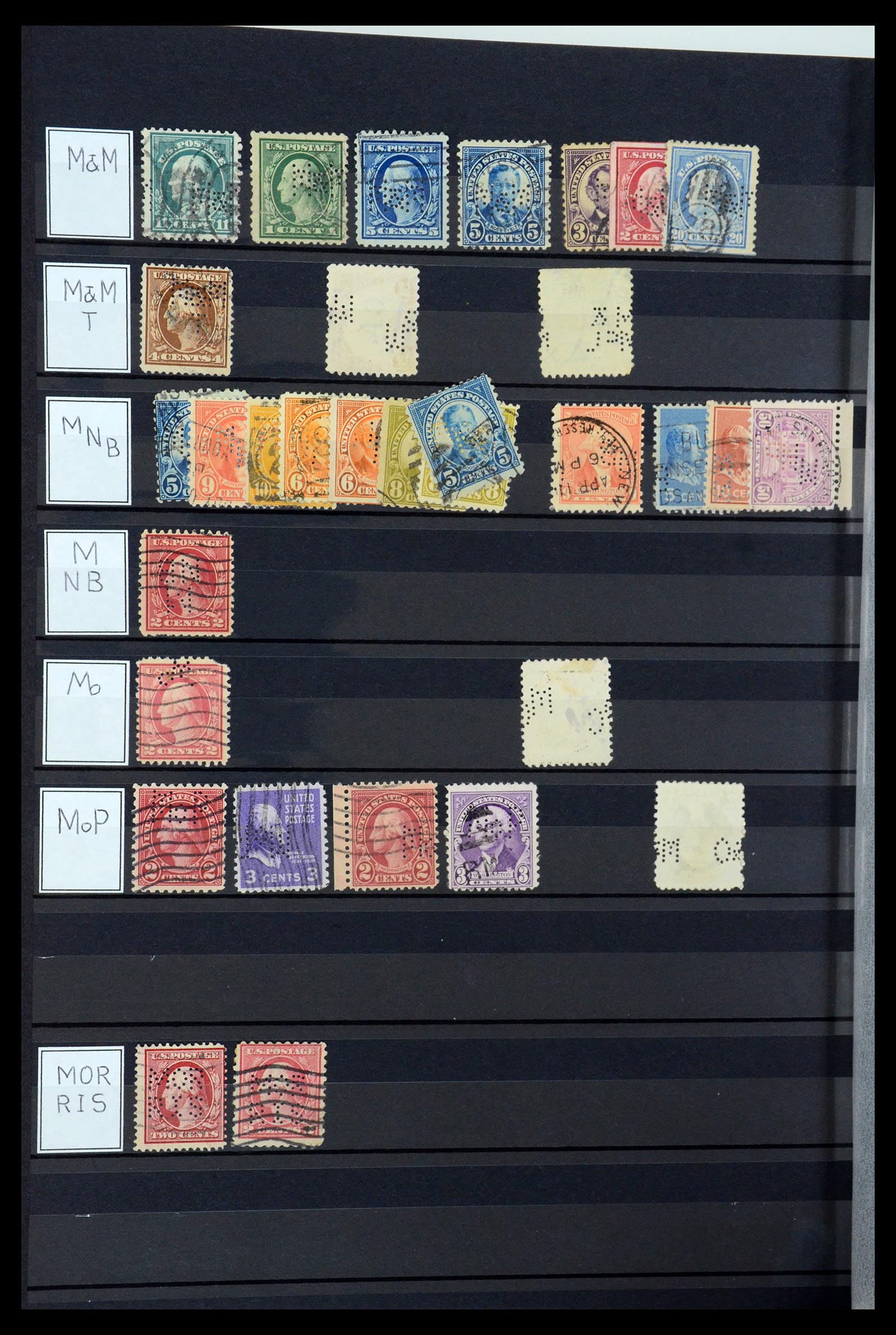 36388 090 - Postzegelverzameling 36388 USA perfins.