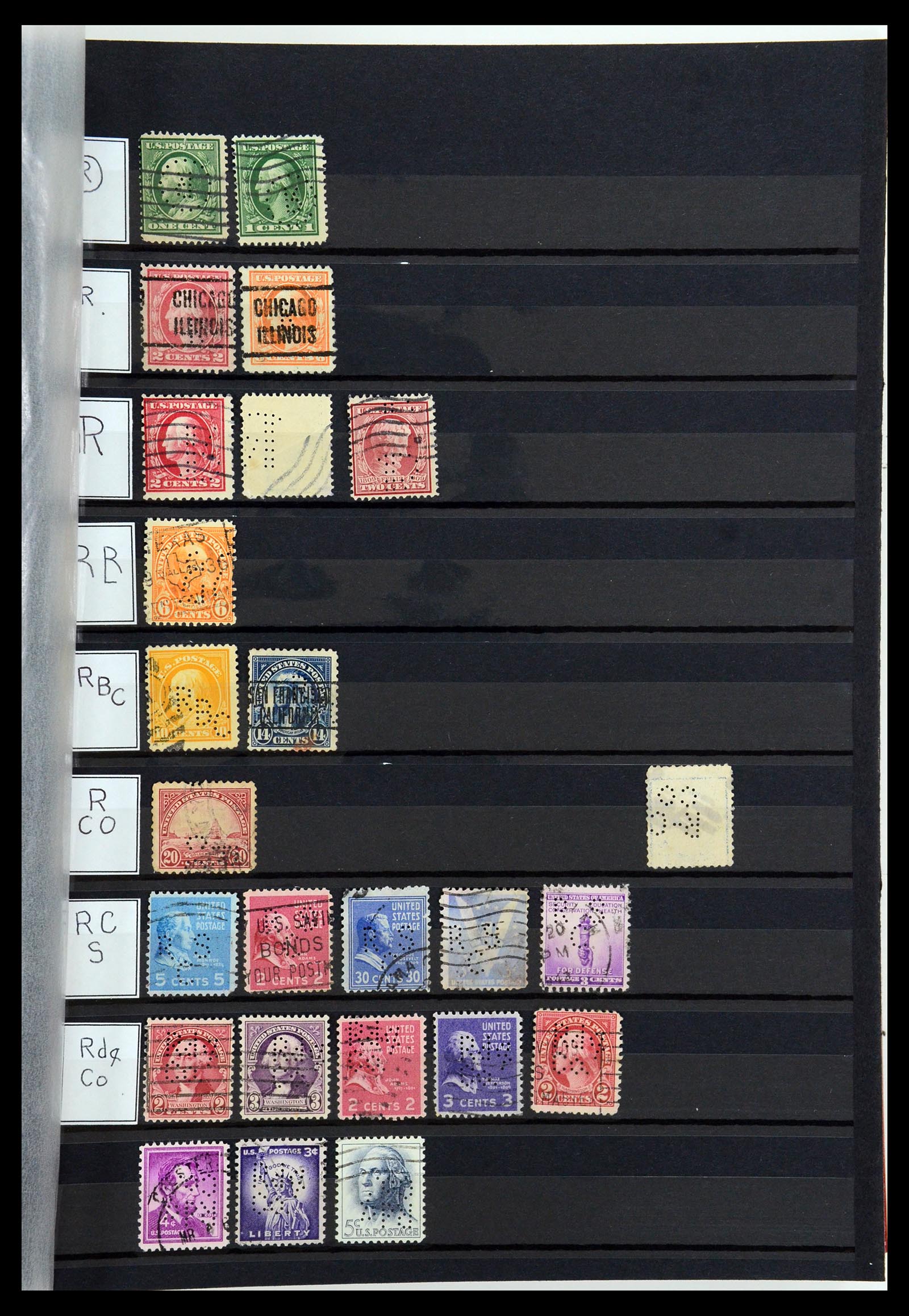 36388 121 - Postzegelverzameling 36388 USA perfins.