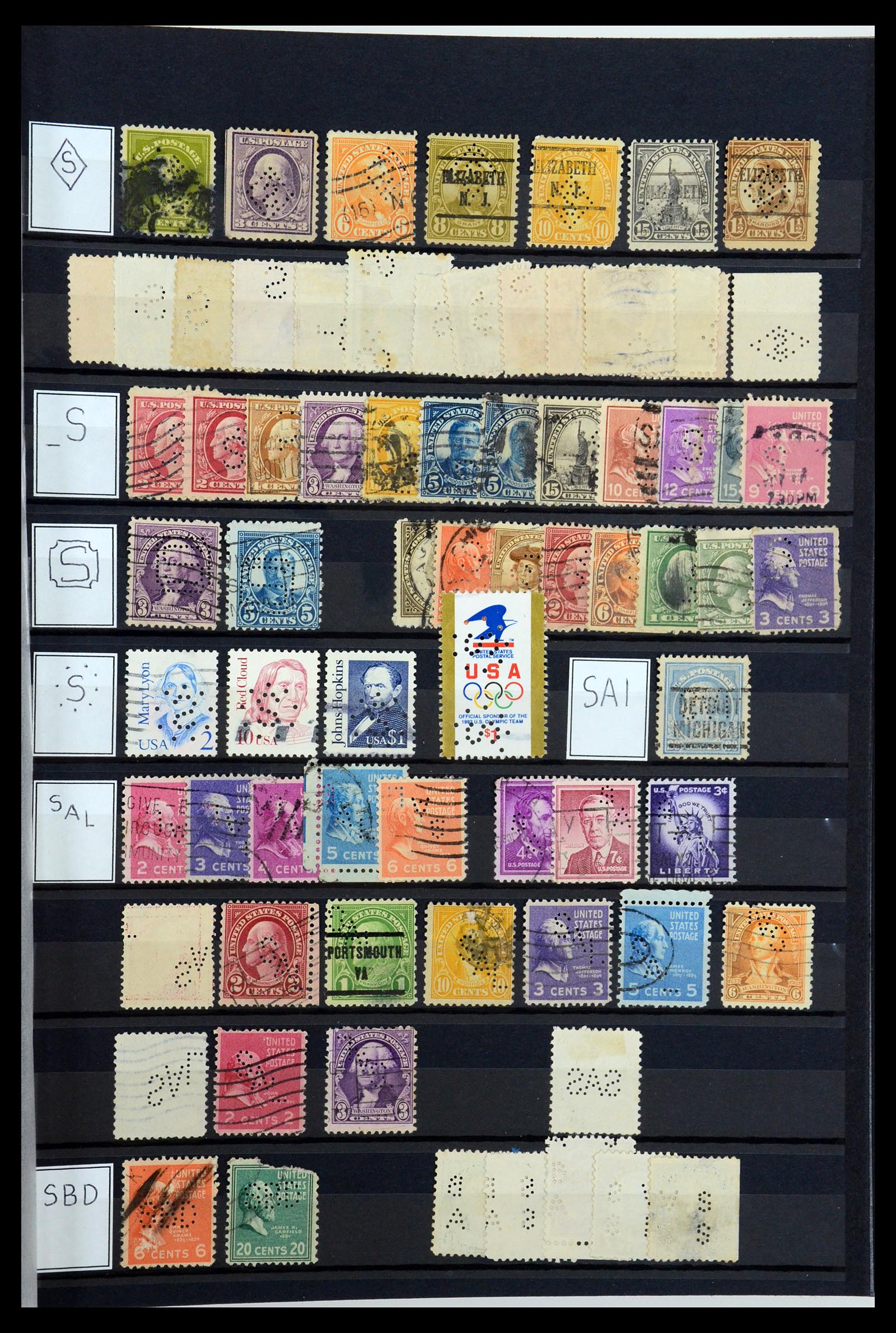 36388 125 - Postzegelverzameling 36388 USA perfins.