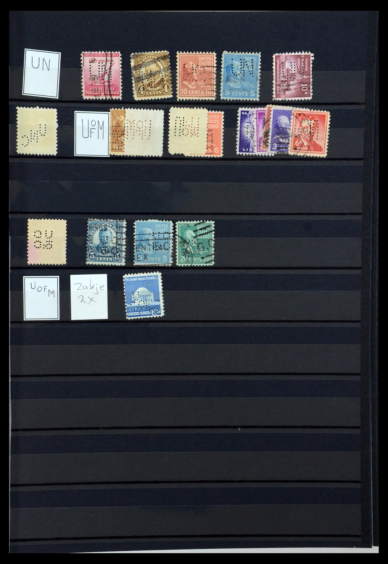 36388 143 - Postzegelverzameling 36388 USA perfins.