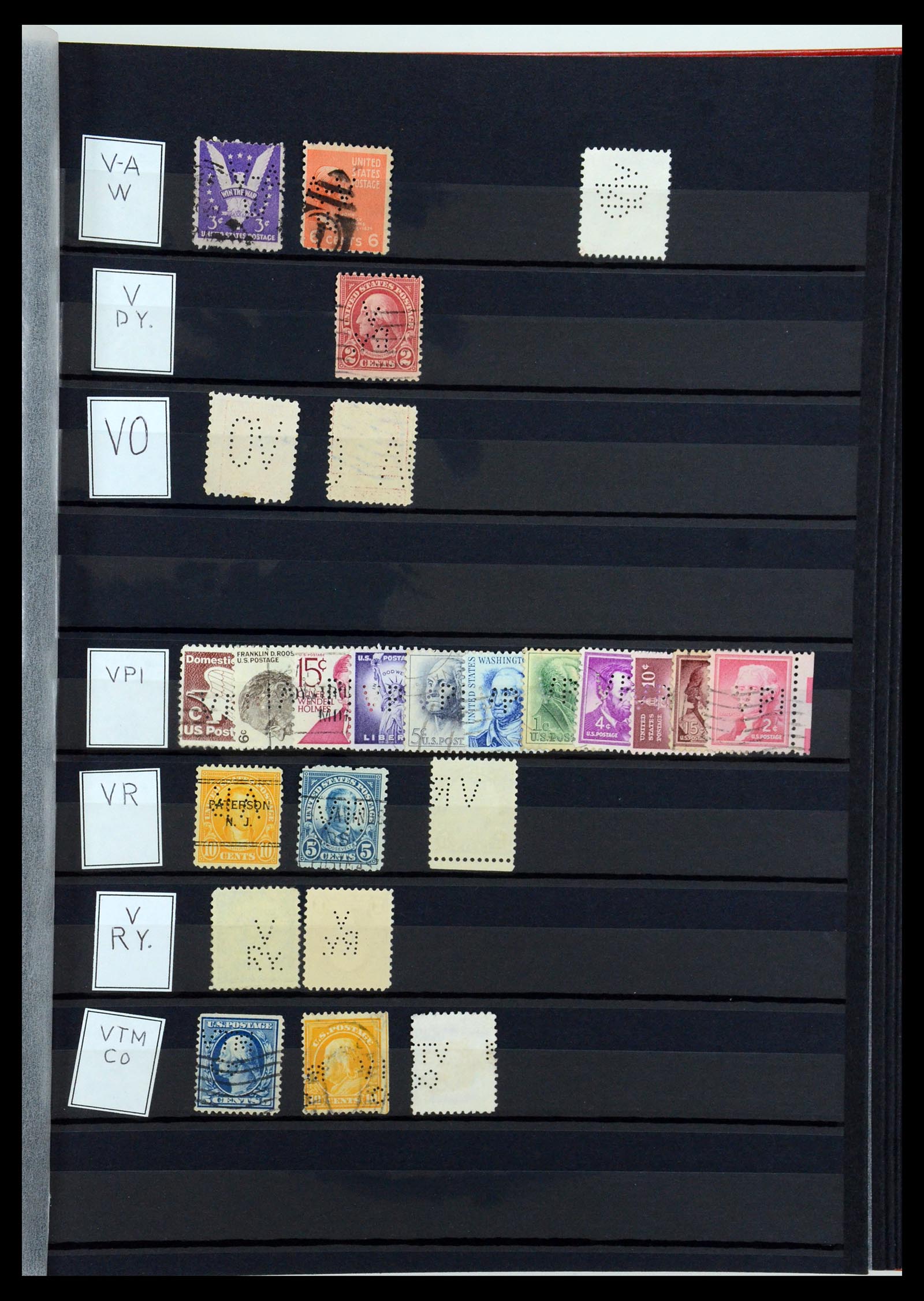 36388 150 - Postzegelverzameling 36388 USA perfins.