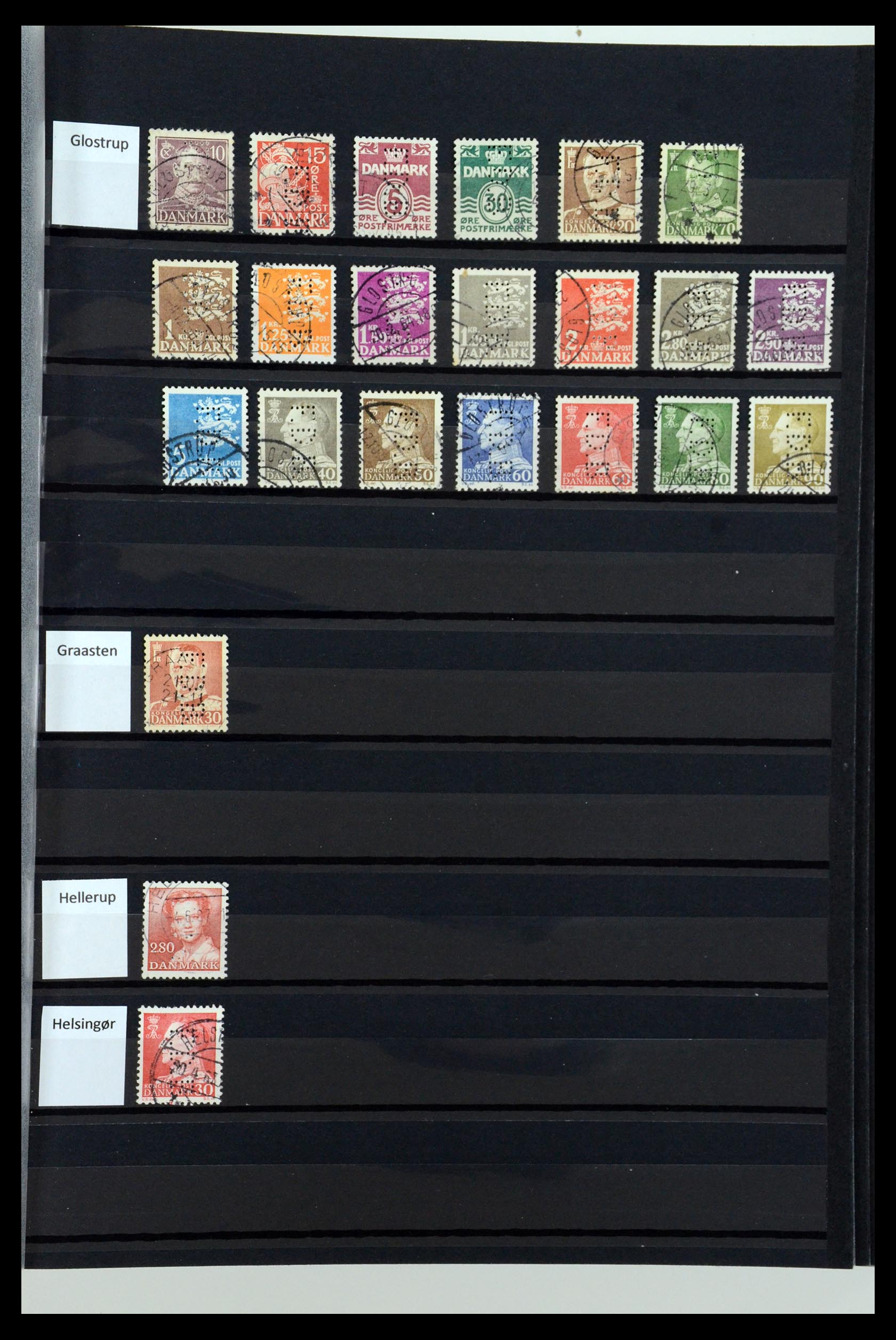 36396 069 - Postzegelverzameling 36396 Denemarken perfins.
