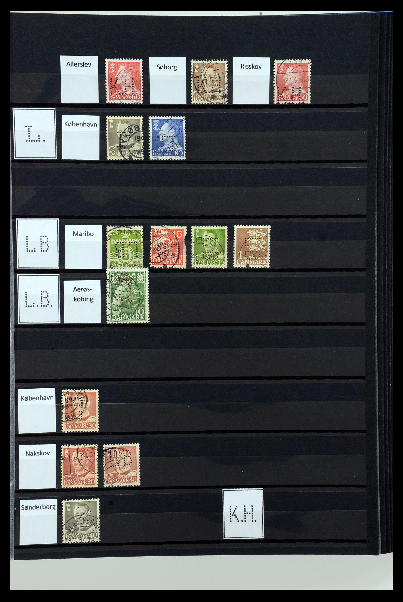 36396 086 - Postzegelverzameling 36396 Denemarken perfins.