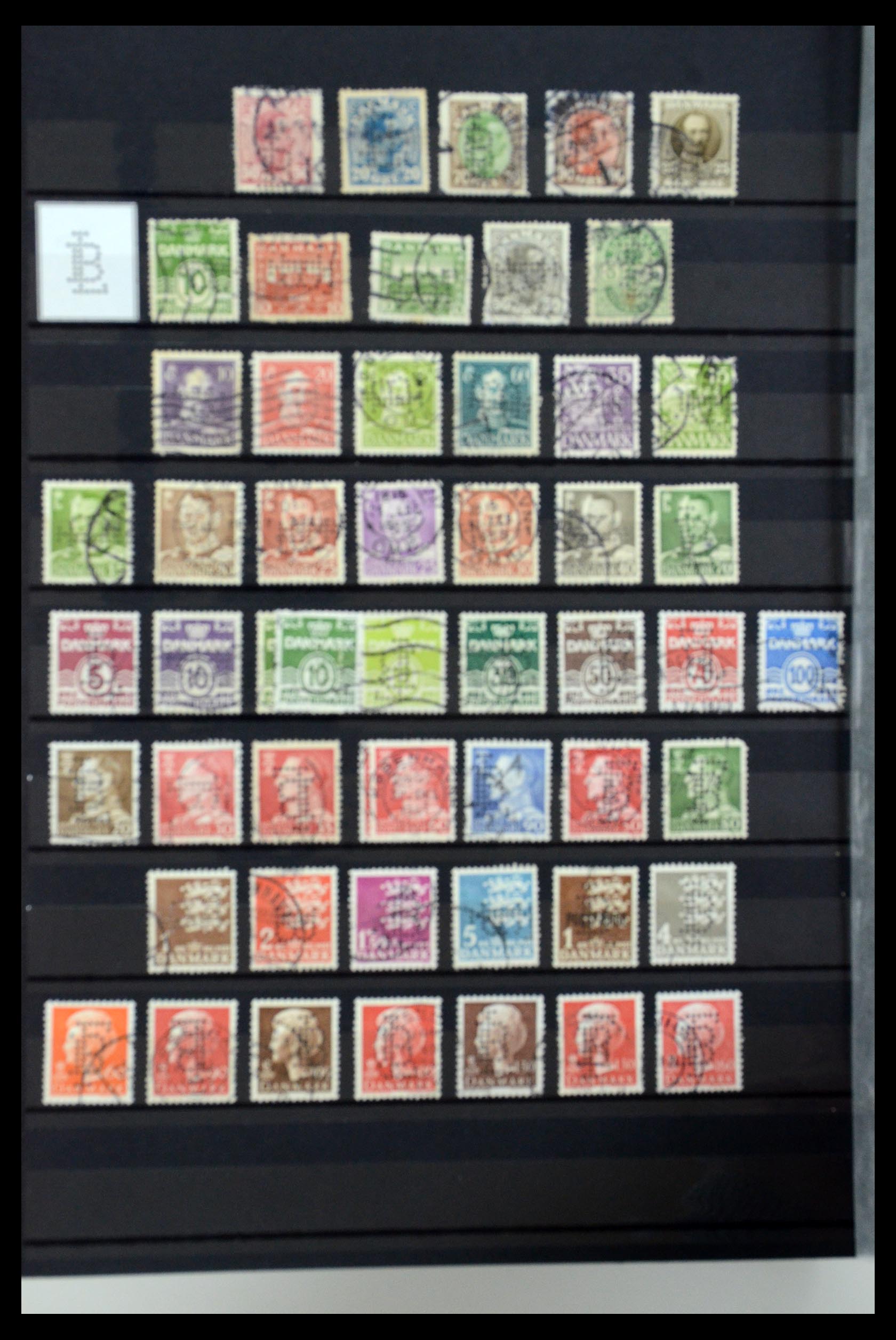 36396 162 - Postzegelverzameling 36396 Denemarken perfins.