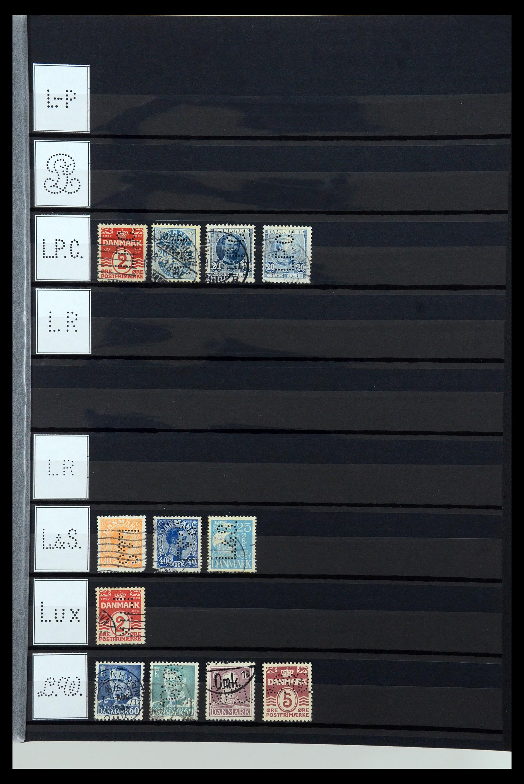 36396 170 - Postzegelverzameling 36396 Denemarken perfins.