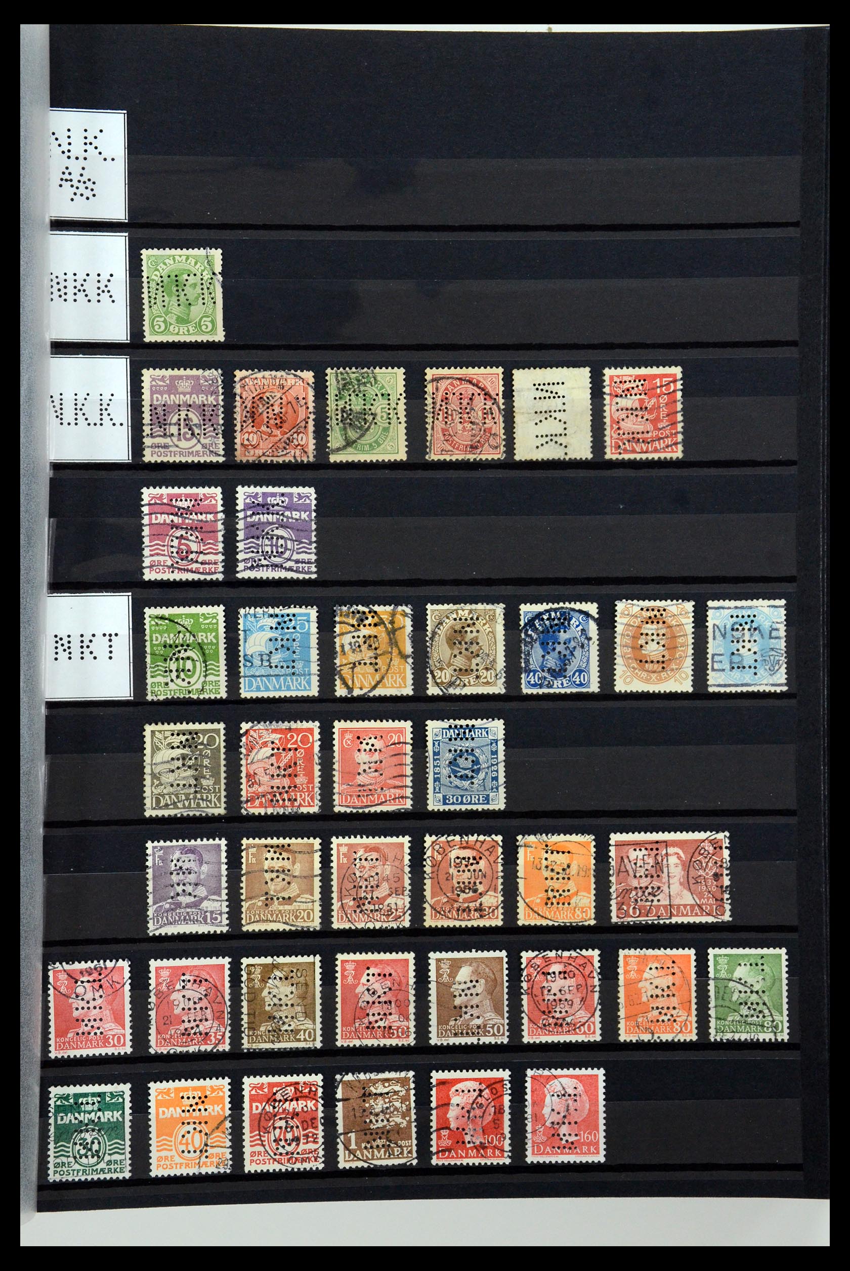 36396 180 - Postzegelverzameling 36396 Denemarken perfins.
