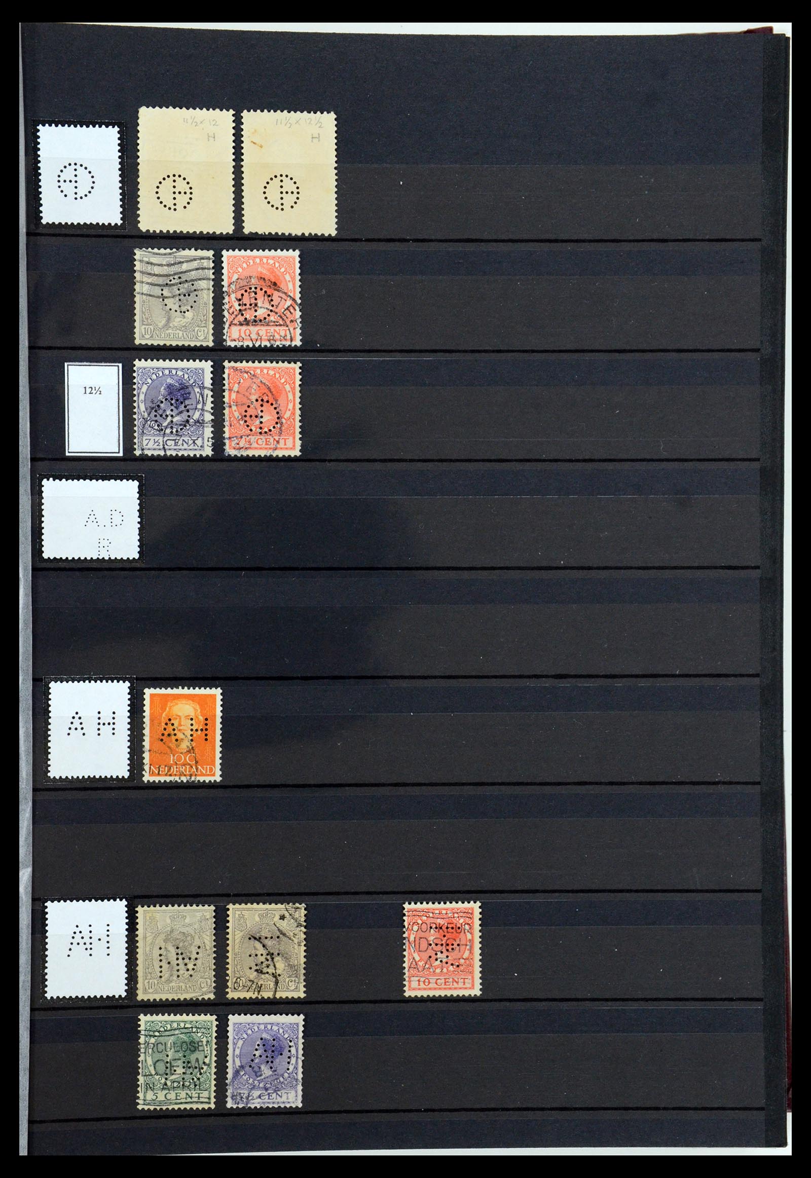 36400 005 - Postzegelverzameling 36400 Nederland perfins 1872-1980.