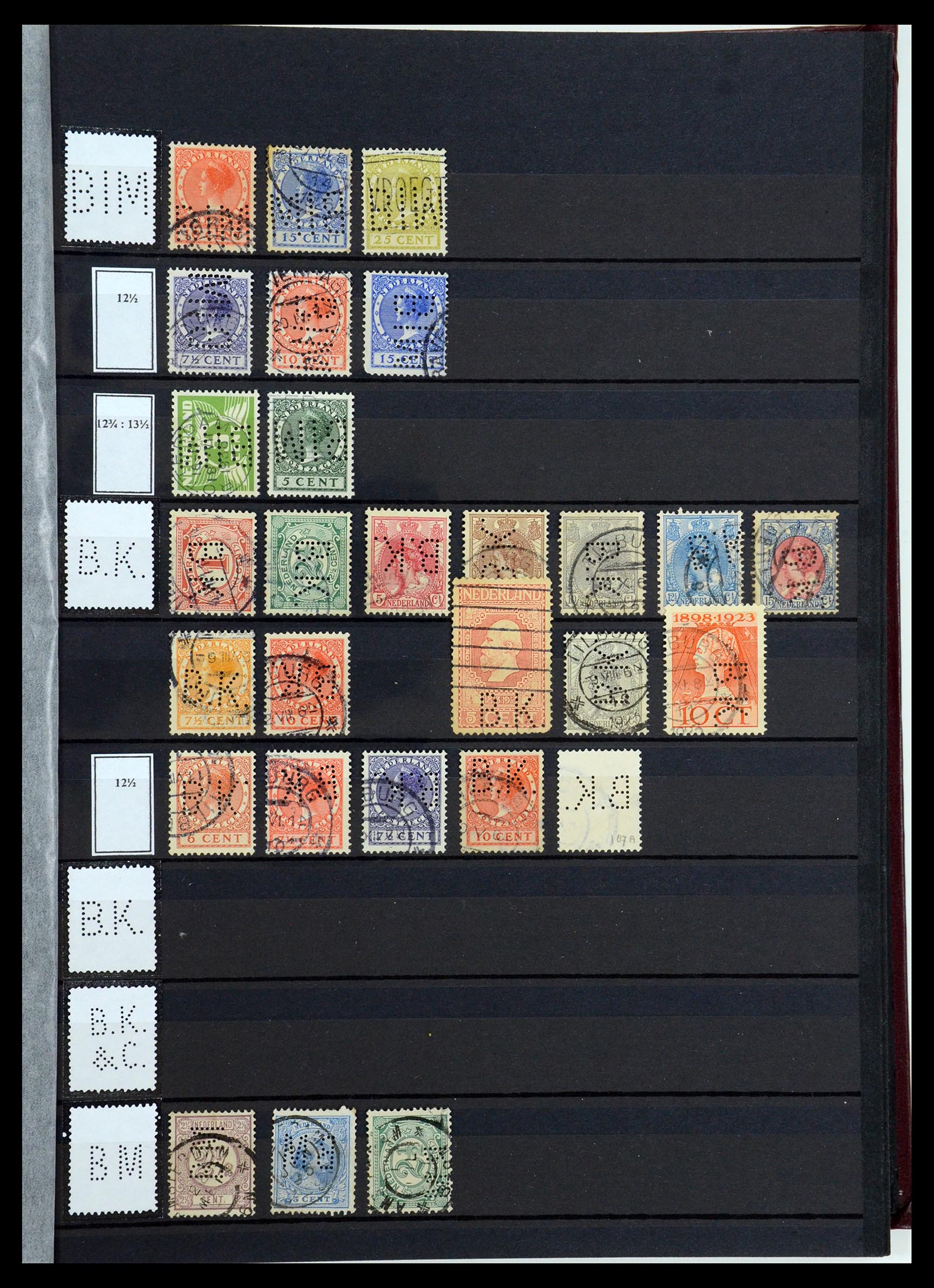 36400 015 - Postzegelverzameling 36400 Nederland perfins 1872-1980.