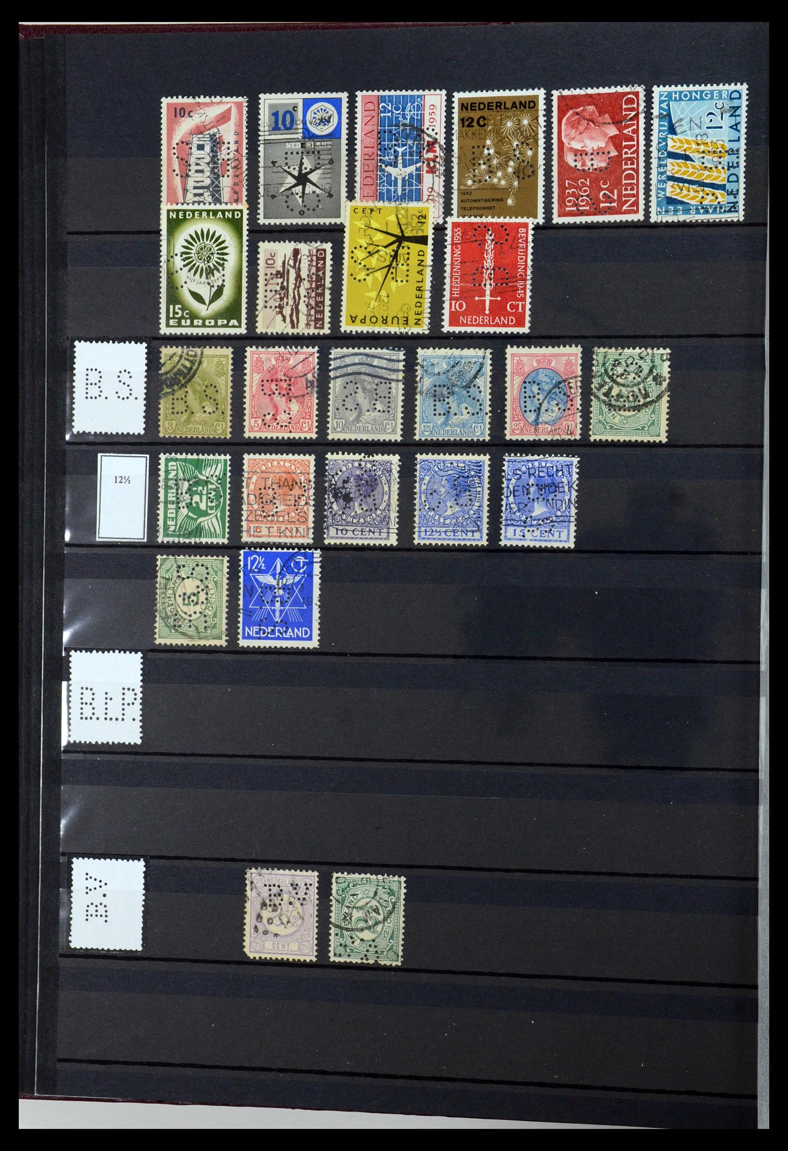 36400 018 - Postzegelverzameling 36400 Nederland perfins 1872-1980.