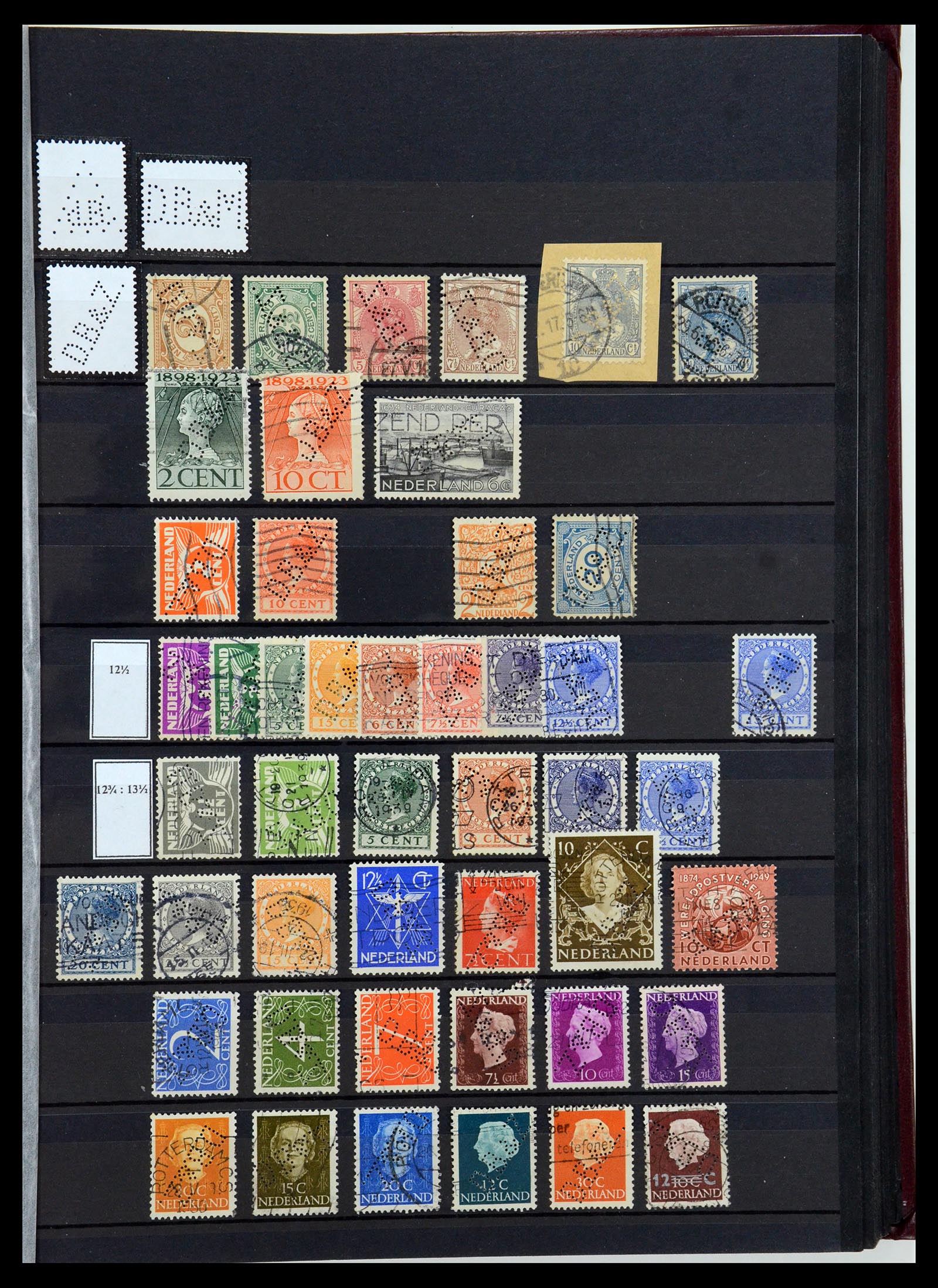 36400 033 - Postzegelverzameling 36400 Nederland perfins 1872-1980.