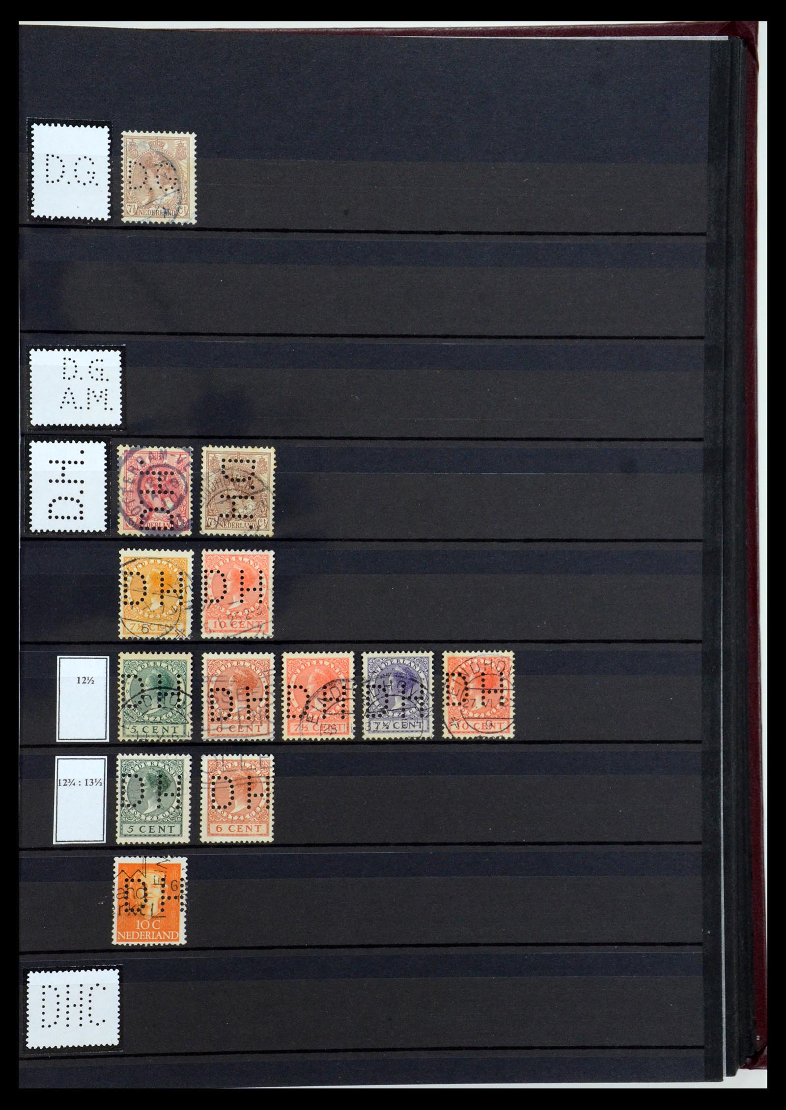 36400 037 - Postzegelverzameling 36400 Nederland perfins 1872-1980.