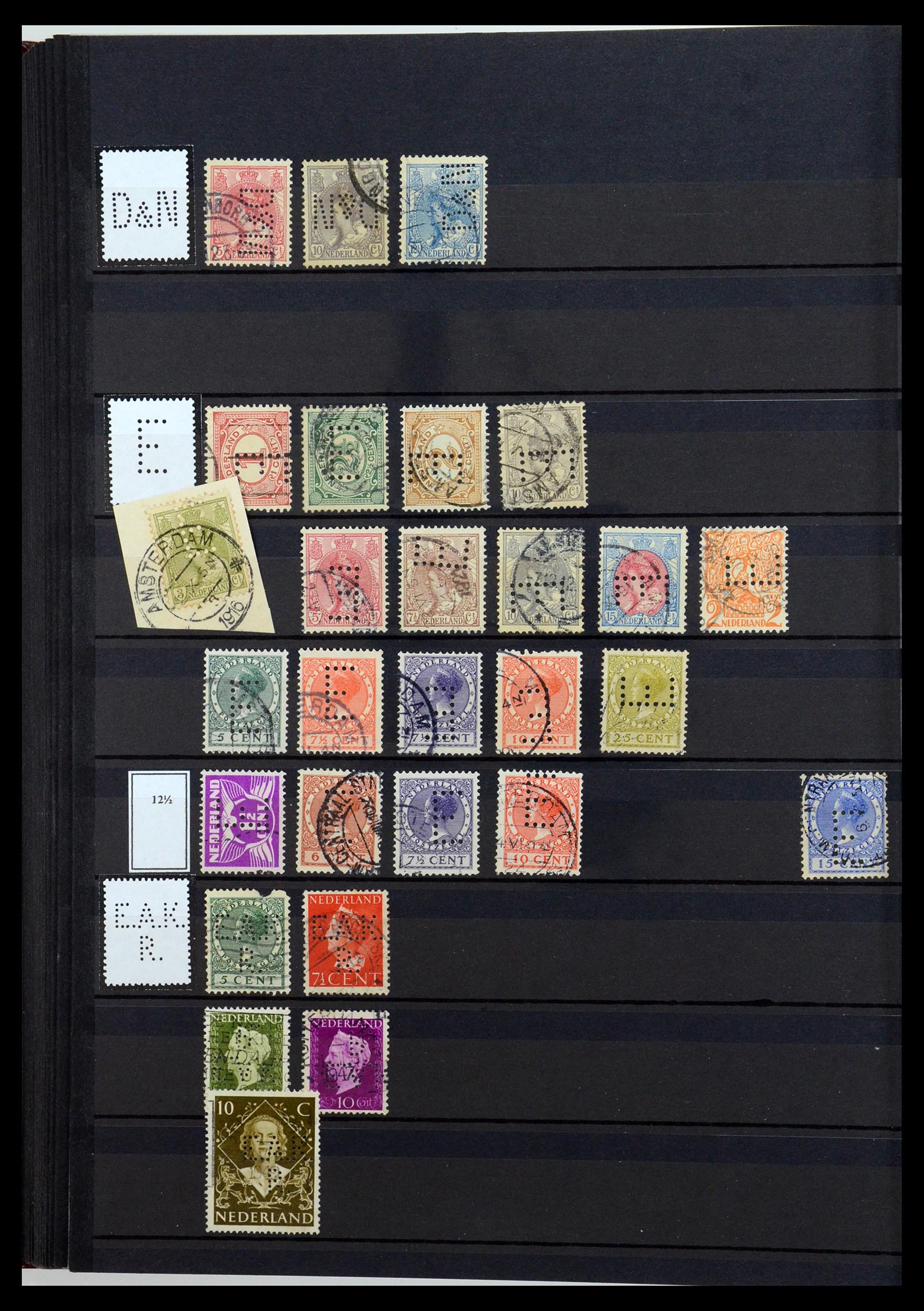 36400 040 - Postzegelverzameling 36400 Nederland perfins 1872-1980.