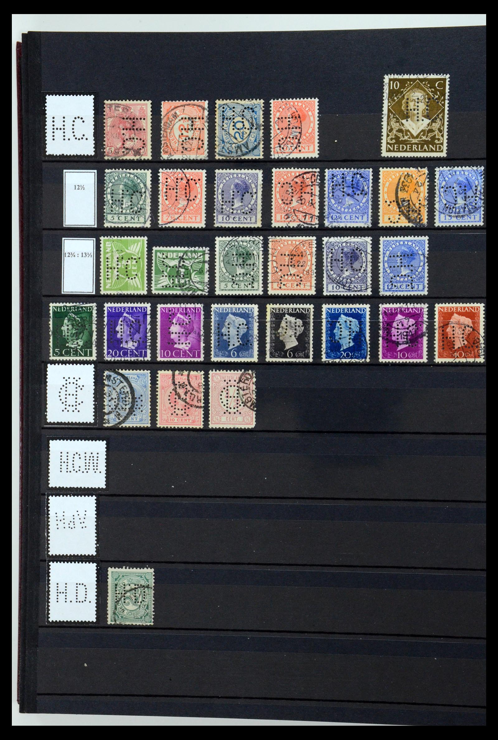 36400 060 - Postzegelverzameling 36400 Nederland perfins 1872-1980.