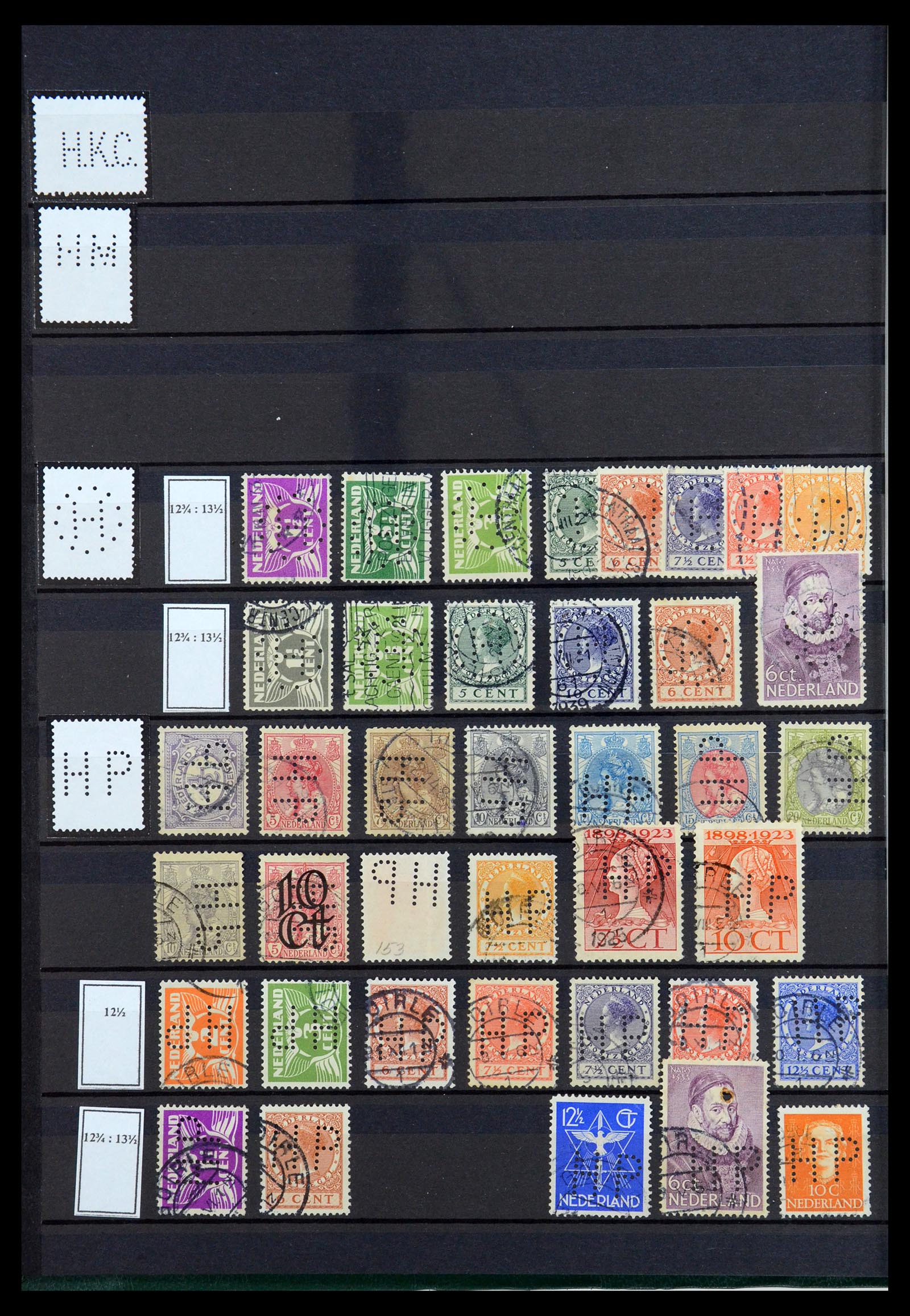36400 064 - Postzegelverzameling 36400 Nederland perfins 1872-1980.