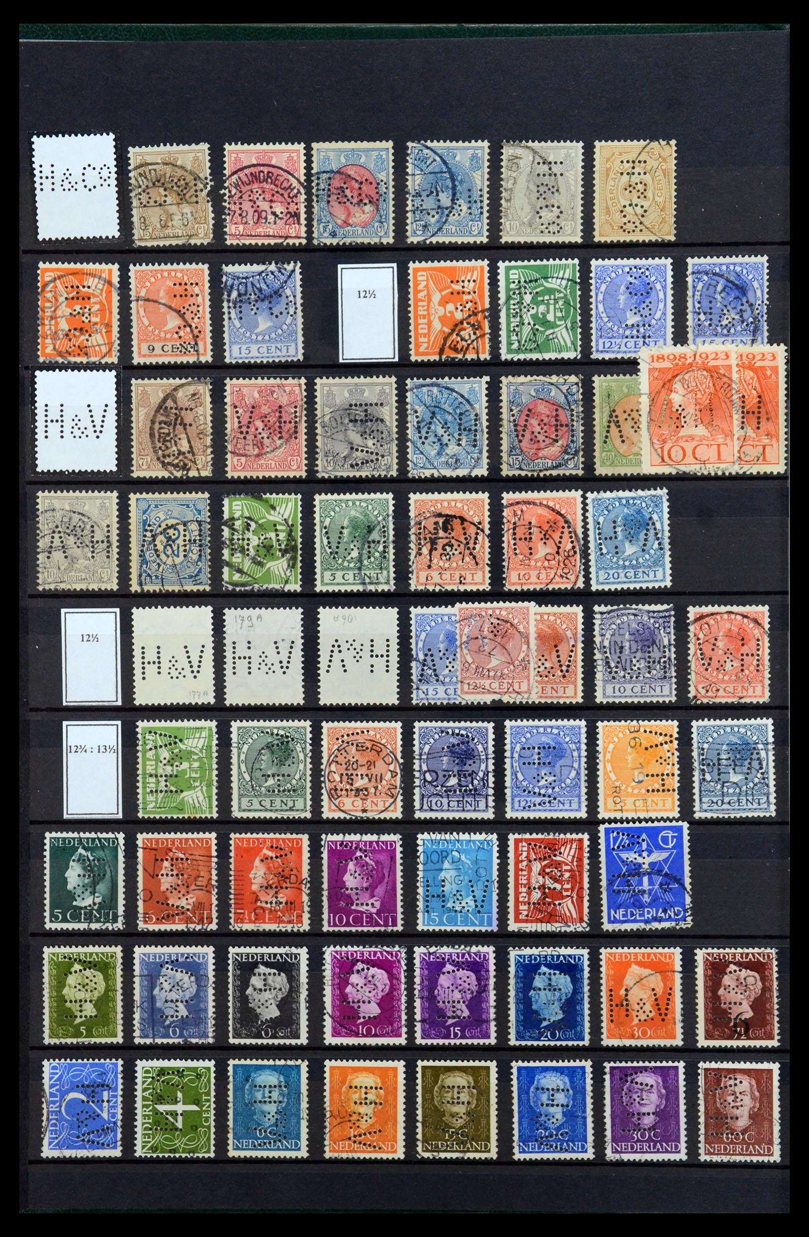 36400 070 - Postzegelverzameling 36400 Nederland perfins 1872-1980.