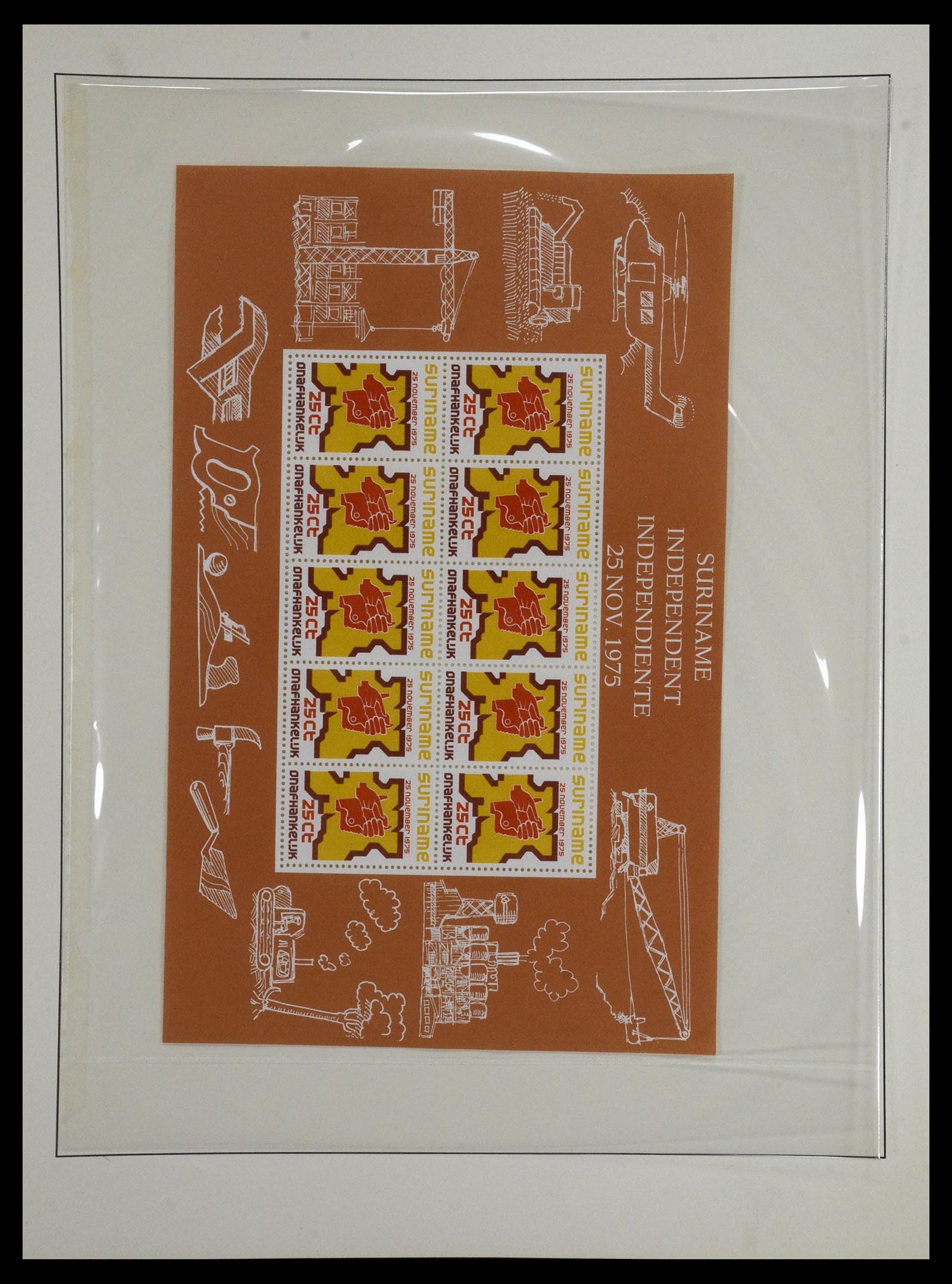 36407 054 - Postzegelverzameling 36407 Suriname 1927-1990.
