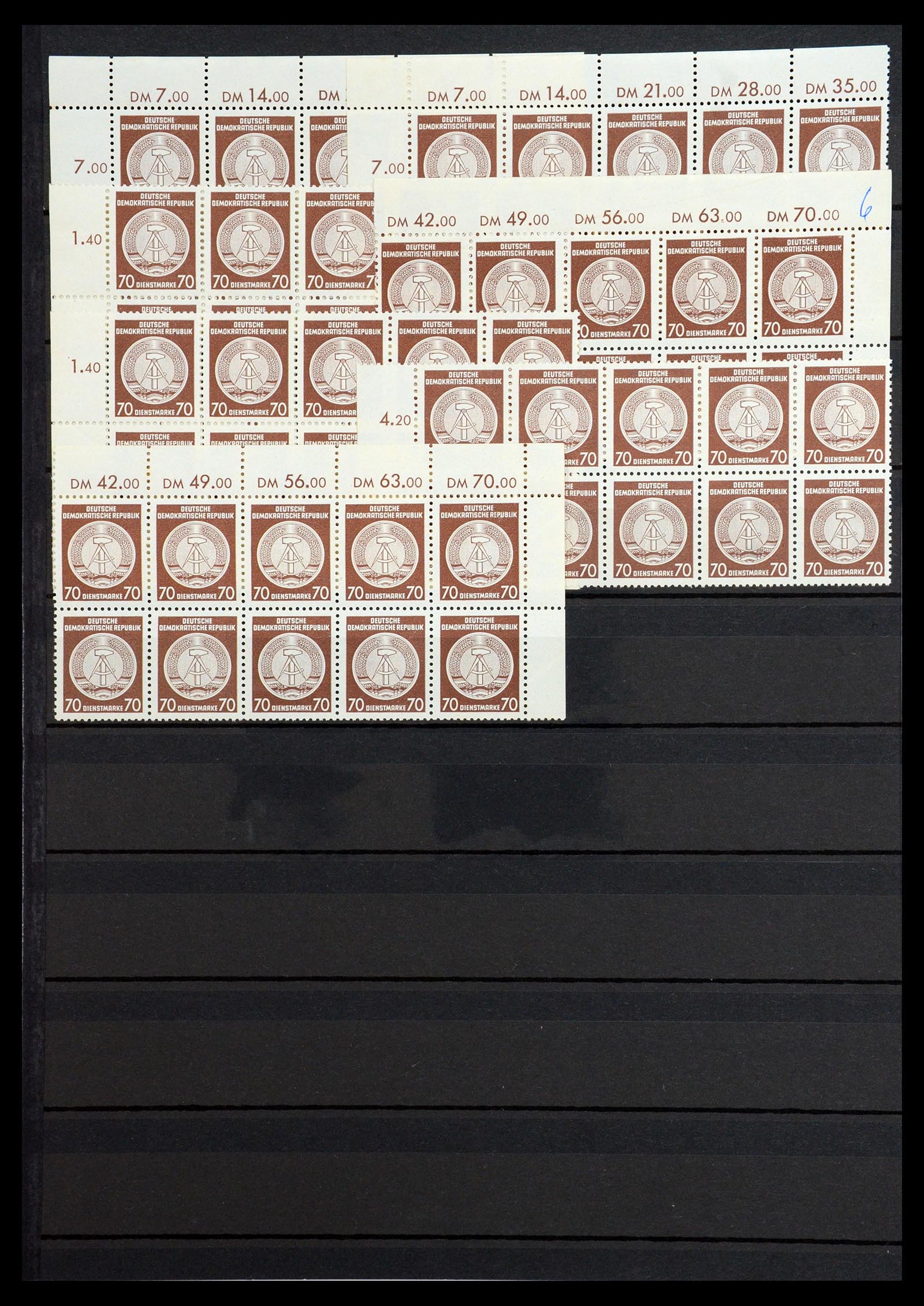 36466 034 - Postzegelverzameling 36466 DDR gespecialiseerd 1949-1986.
