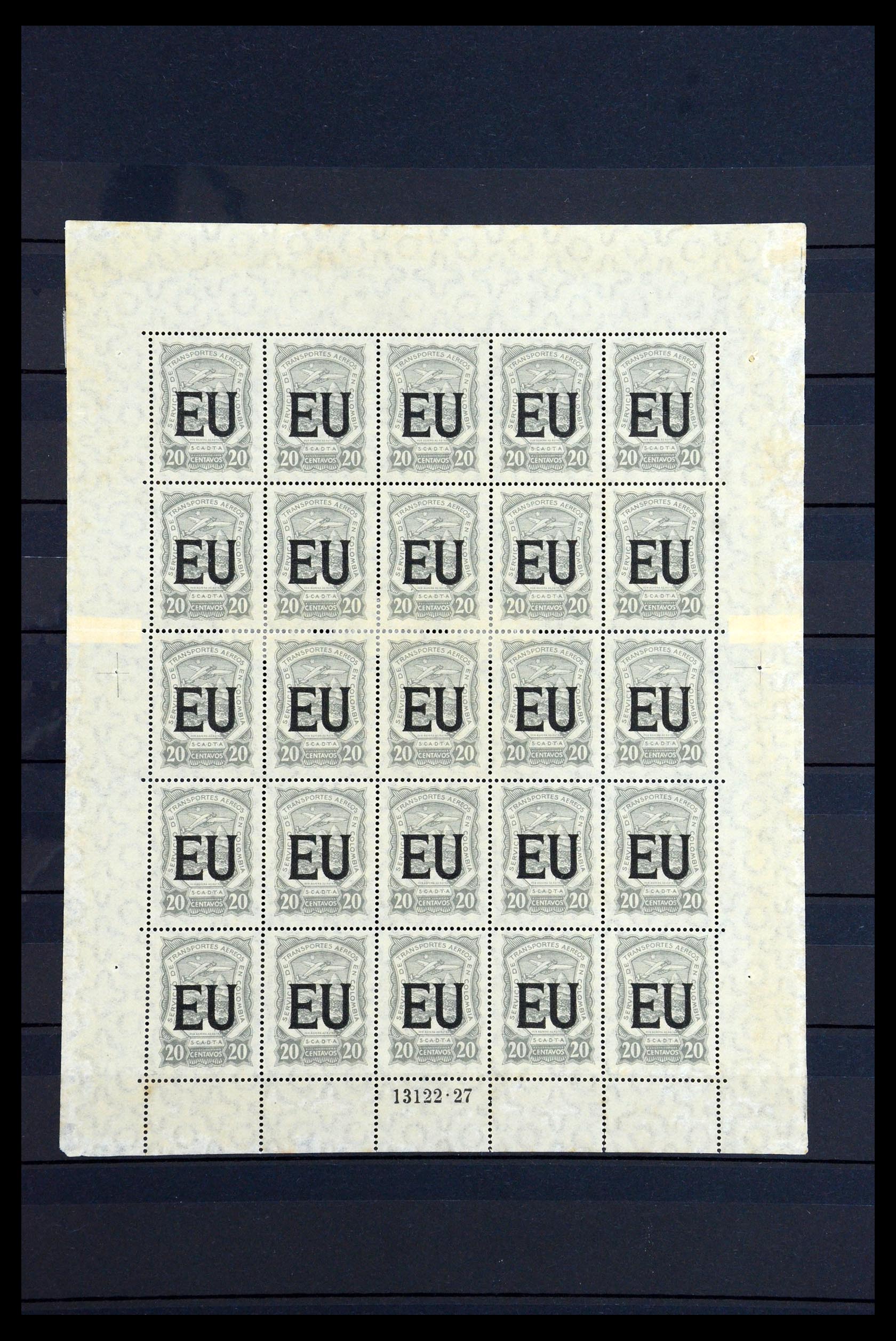 36555 005 - Postzegelverzameling 36555 Colombia luchtpost 1920-1929.