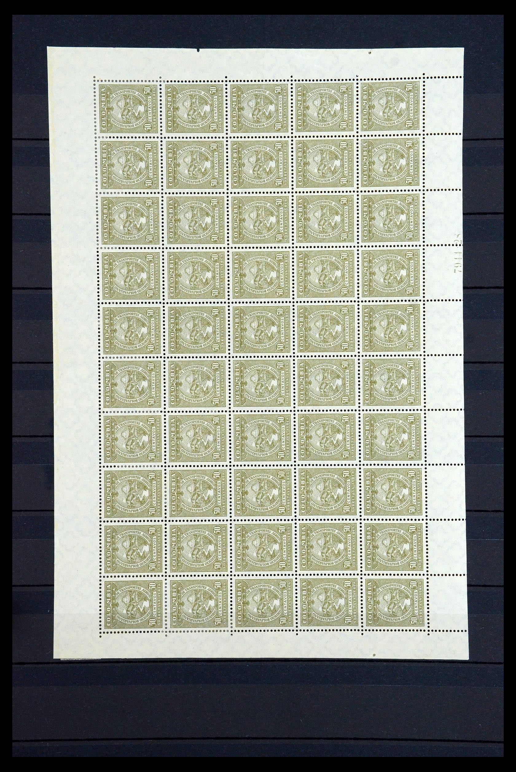 36555 023 - Postzegelverzameling 36555 Colombia luchtpost 1920-1929.