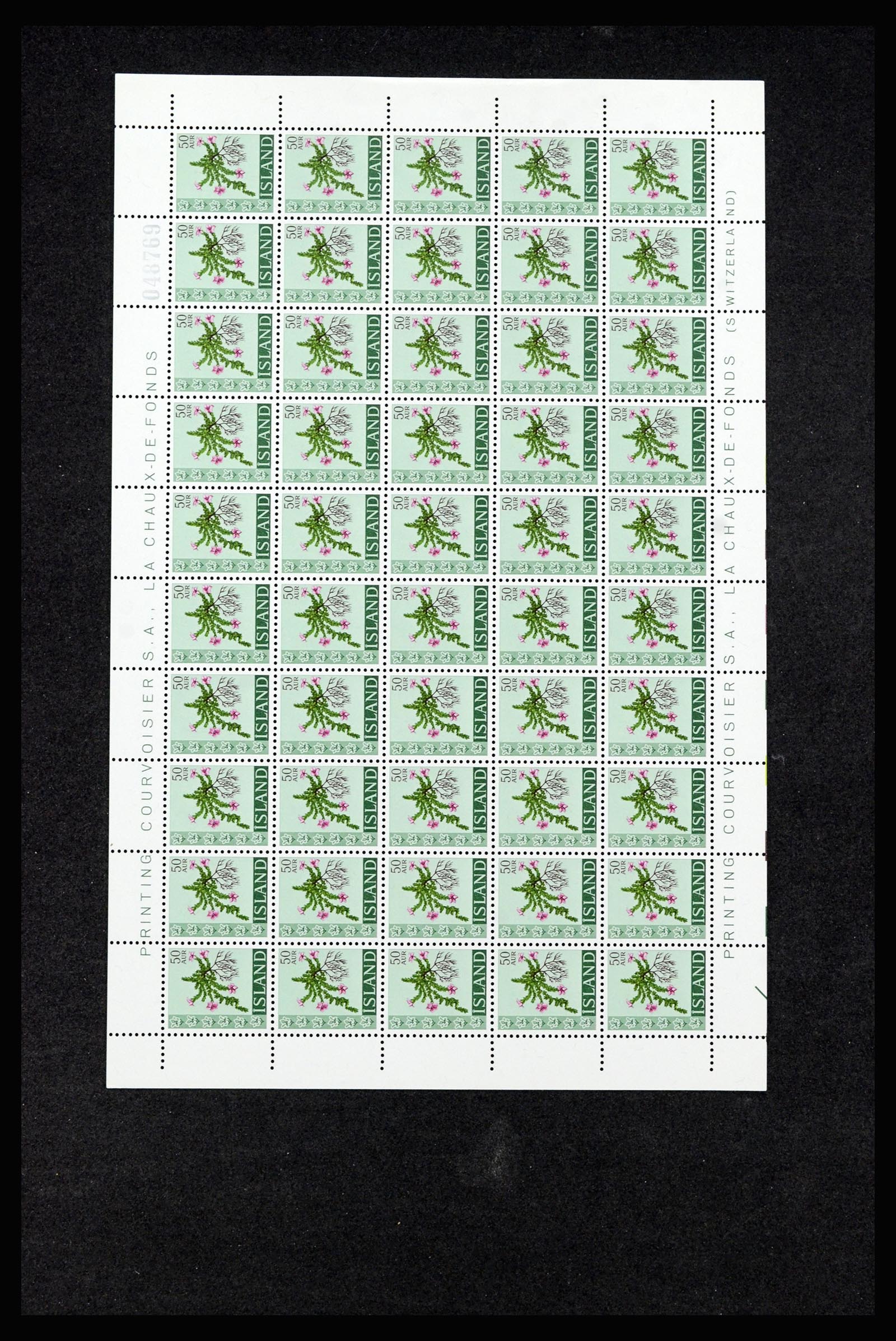 36588 047 - Postzegelverzameling 36588 IJsland 1950-1992.