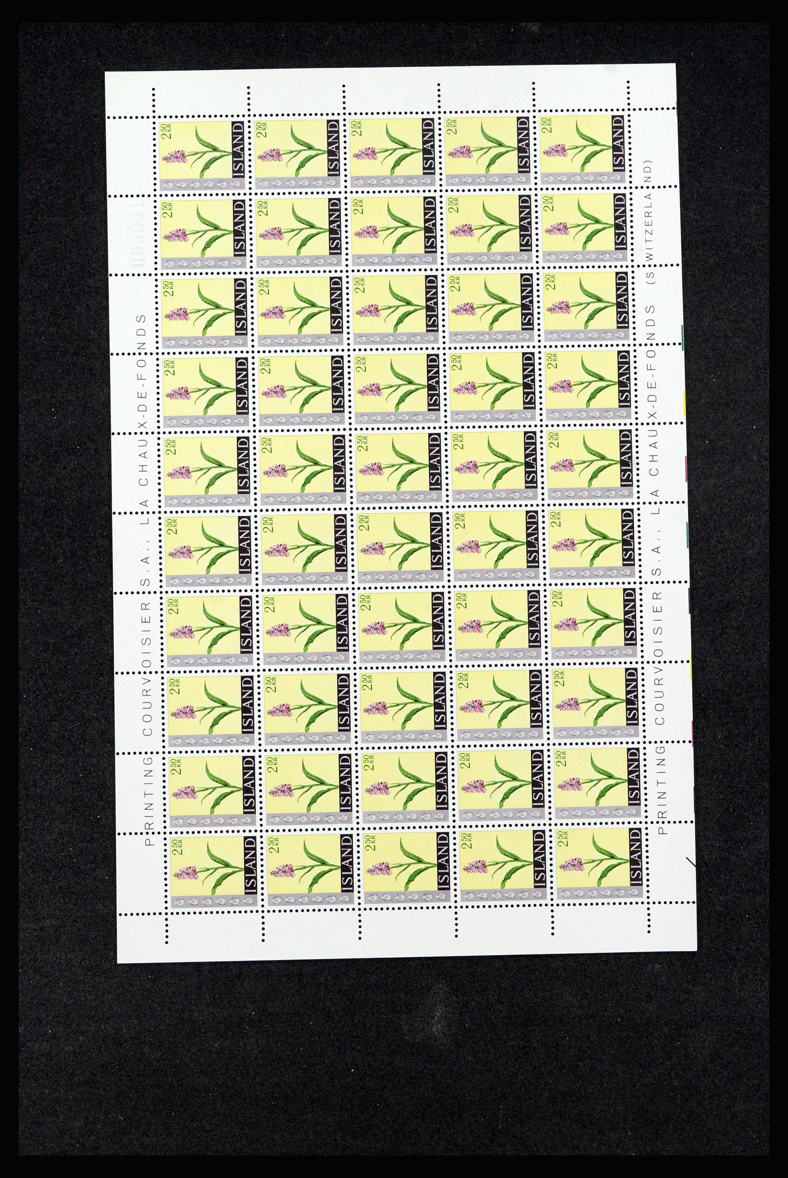 36588 048 - Postzegelverzameling 36588 IJsland 1950-1992.