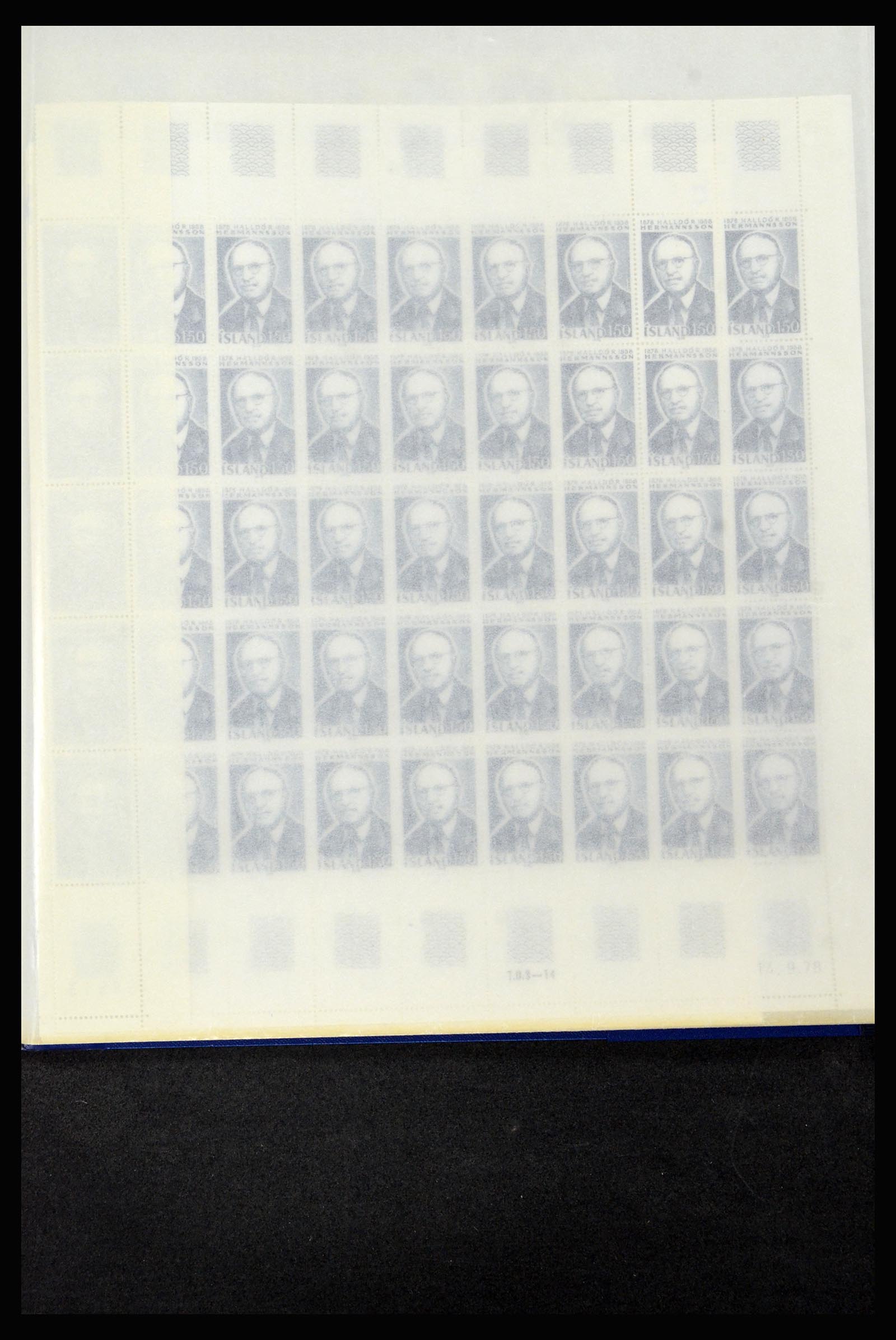 36588 242 - Postzegelverzameling 36588 IJsland 1950-1992.
